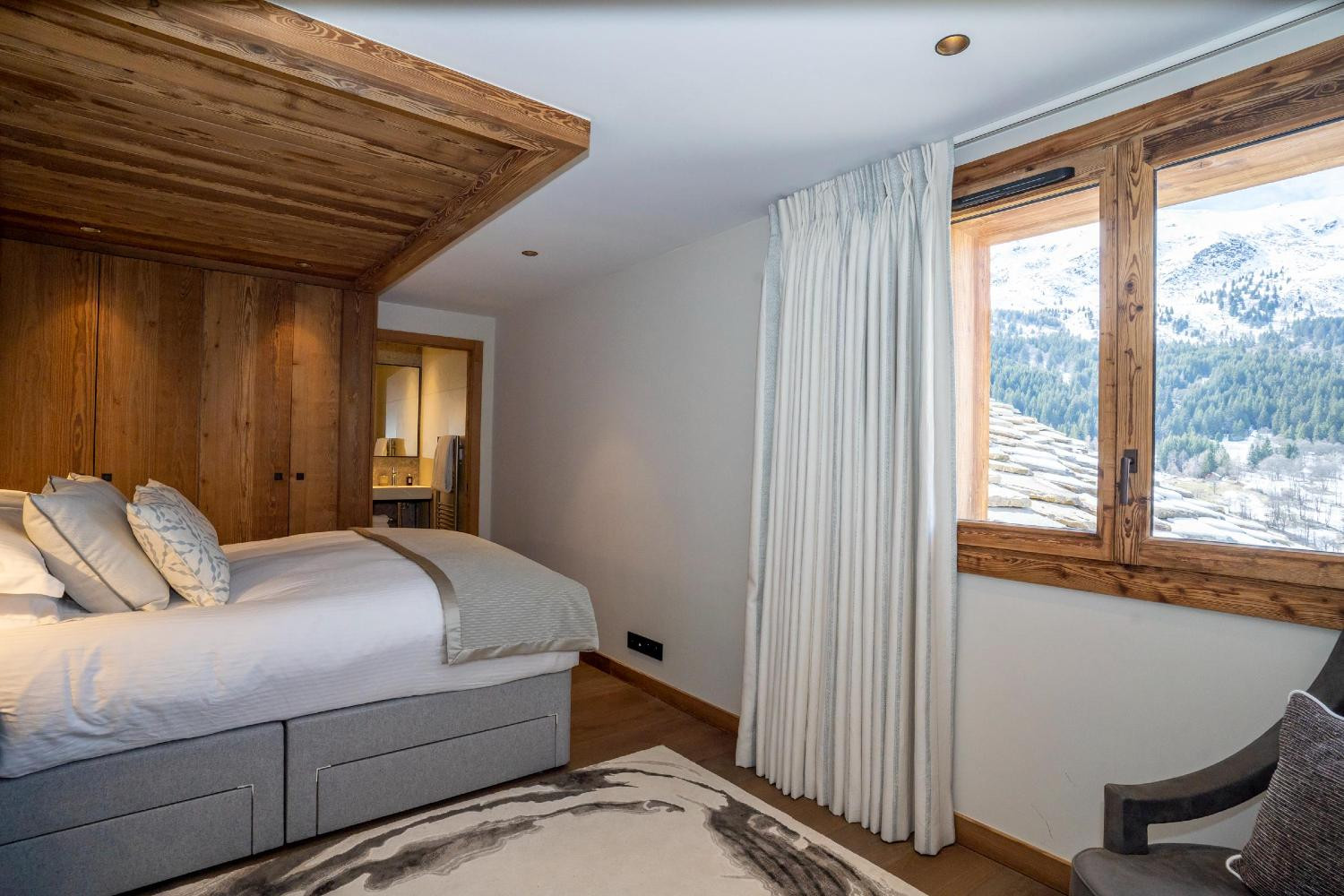 apartment-isba-302-barnes-meribel-bedroom-3-1453463