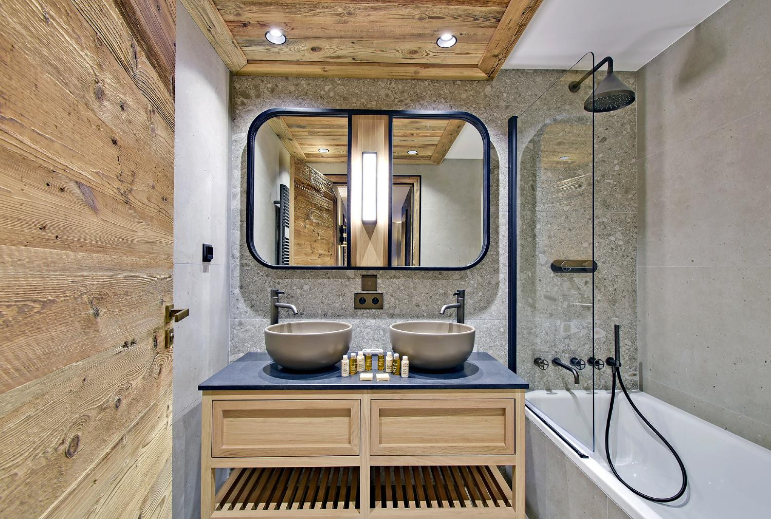 apartment-les-bosses-vdo-meribel-bathroom-2-1453819