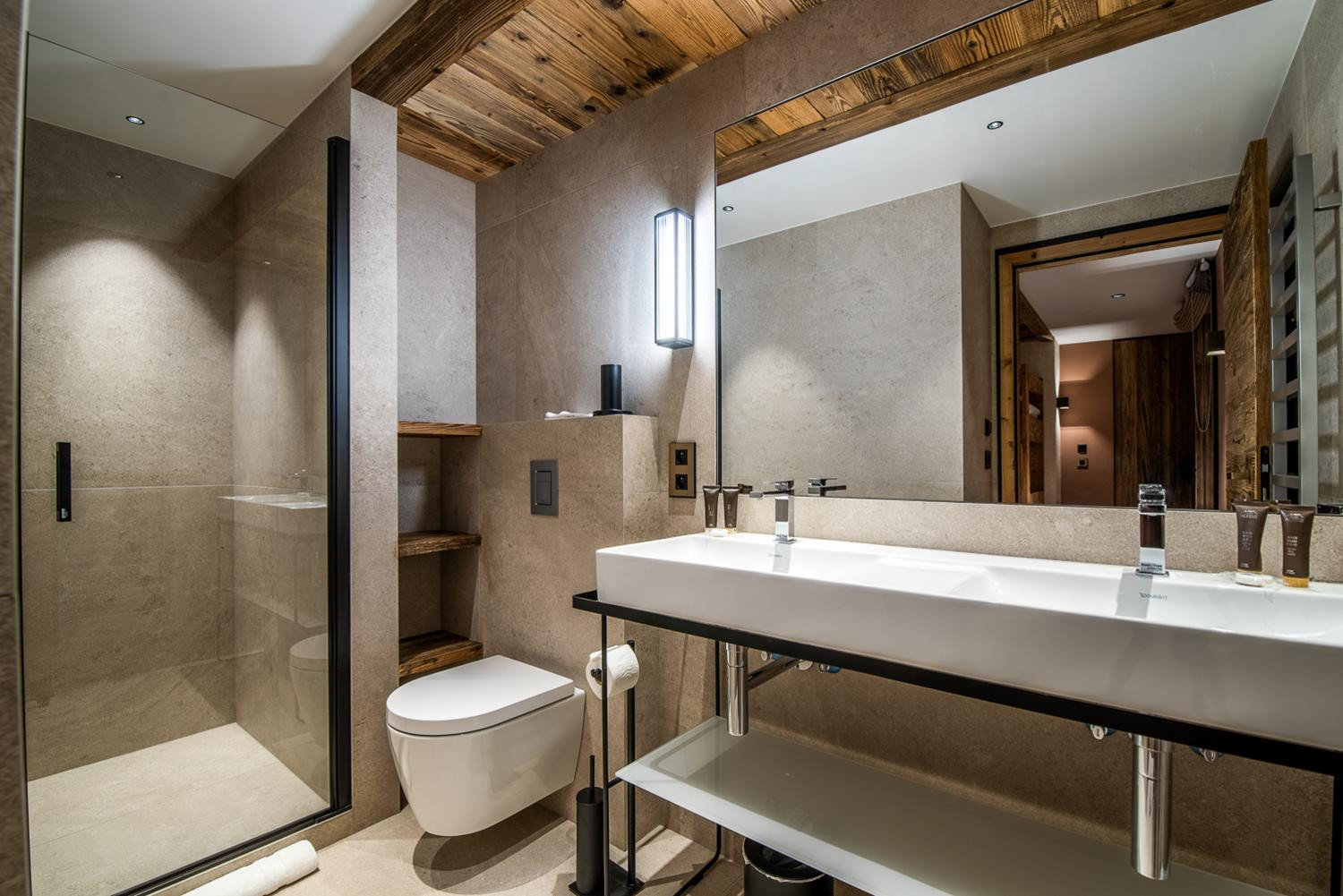 apartment-mirabelle-lgcdp-meribel-bathroom-3-1454310