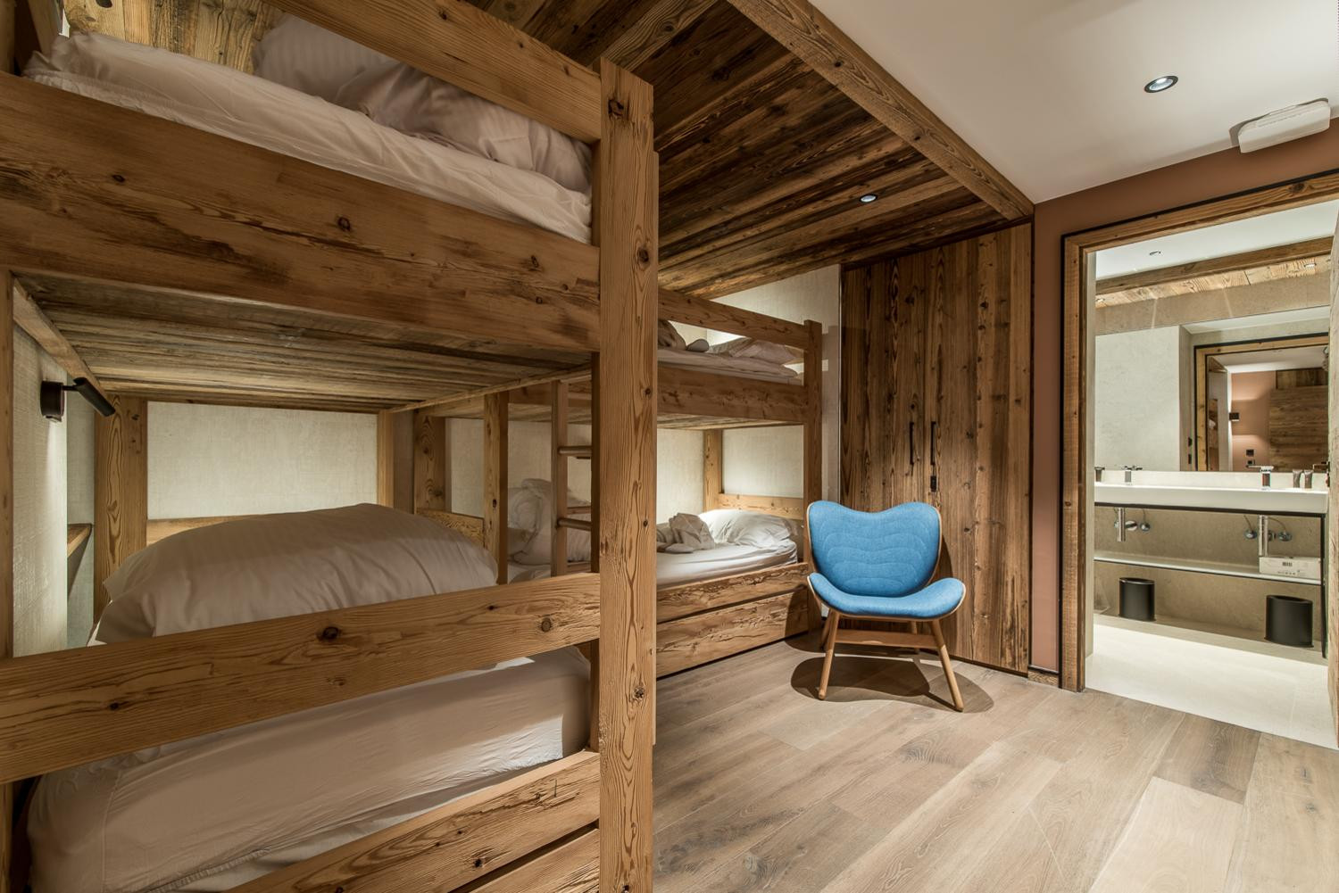apartment-mirabelle-lgcdp-meribel-bedroom-2-1454313