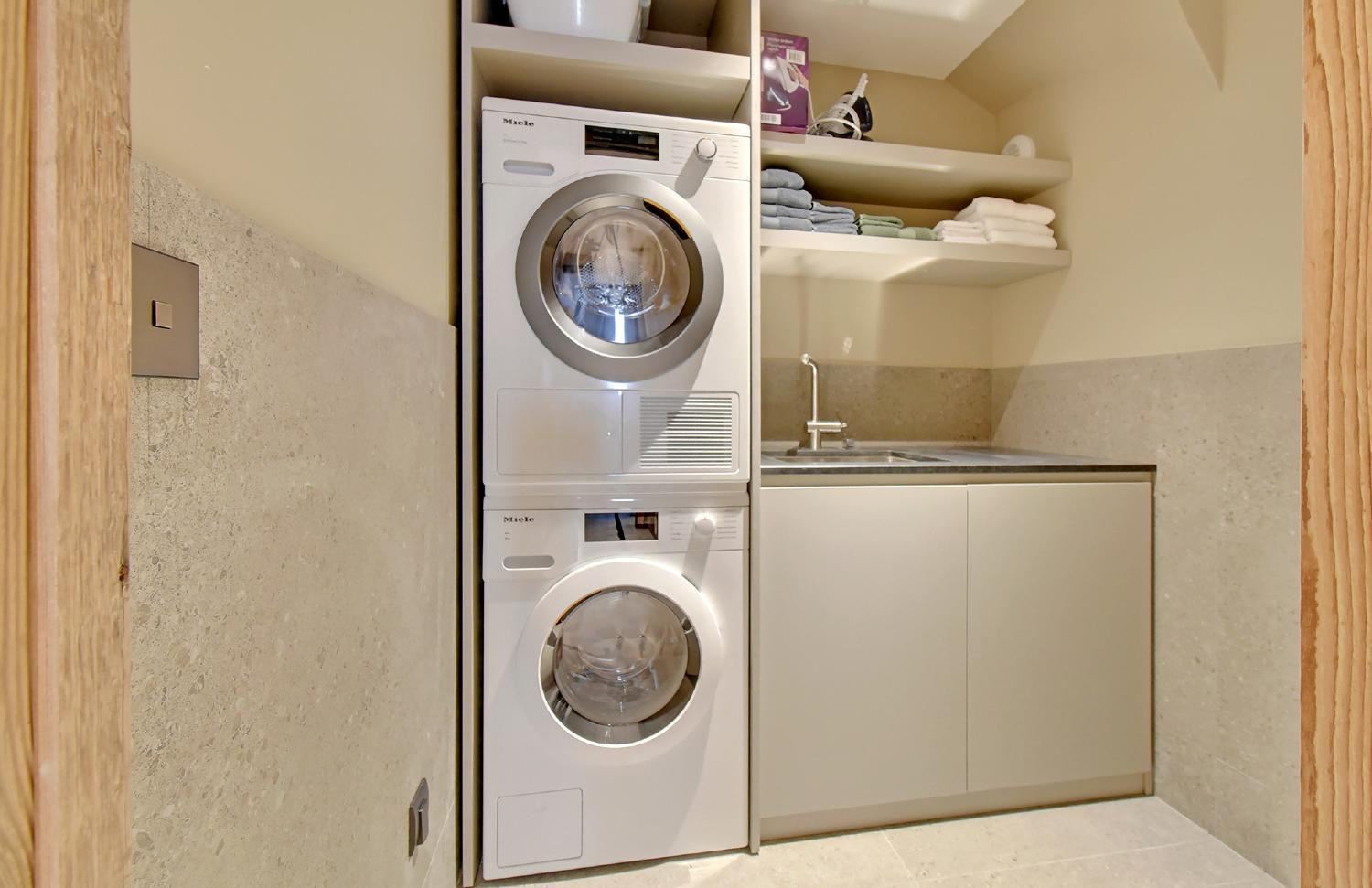 apartment-mount-valley-vdo-meribel-laundry-area-1453686