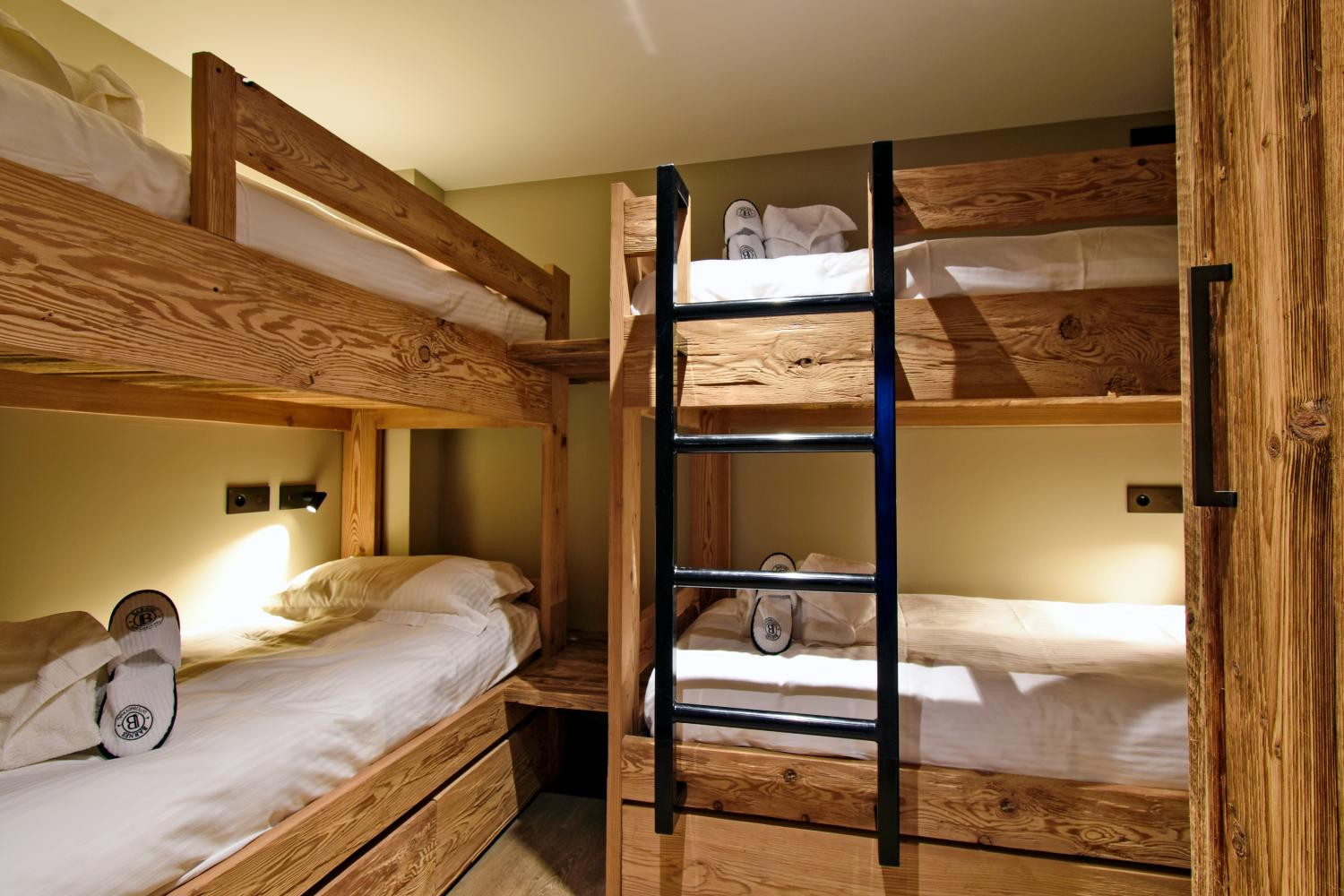 apartment-pas-du-lac-vdo-meribel-bedroom-4-1453862