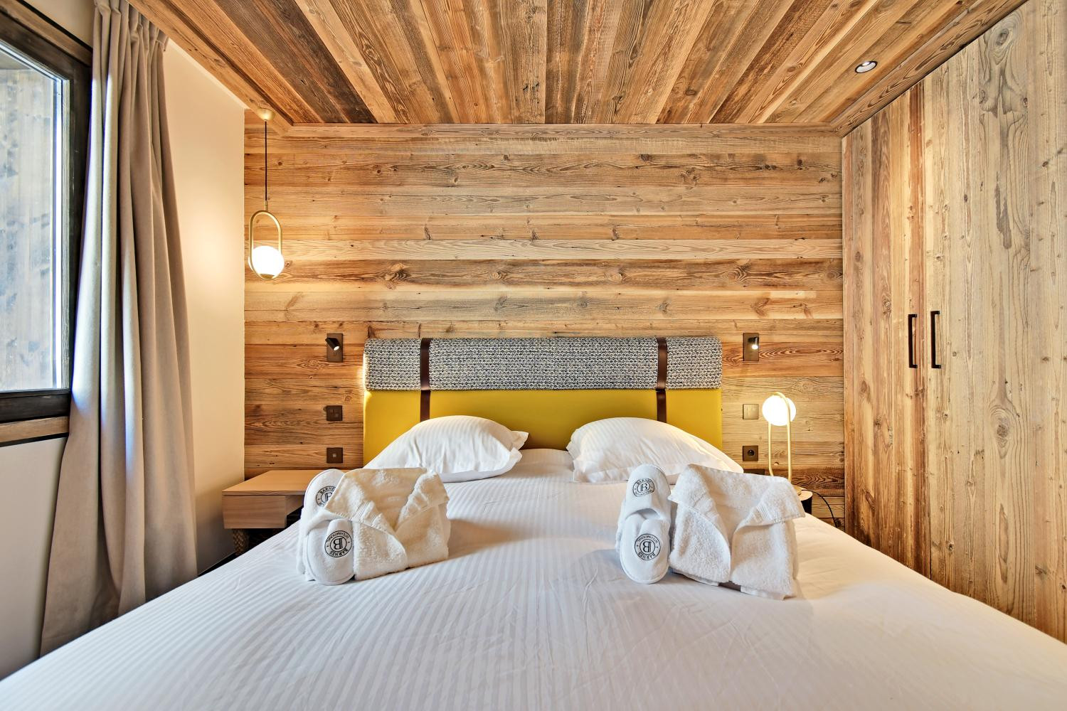 apartment-rosael-vdo-meribel-bedroom-4-1453657