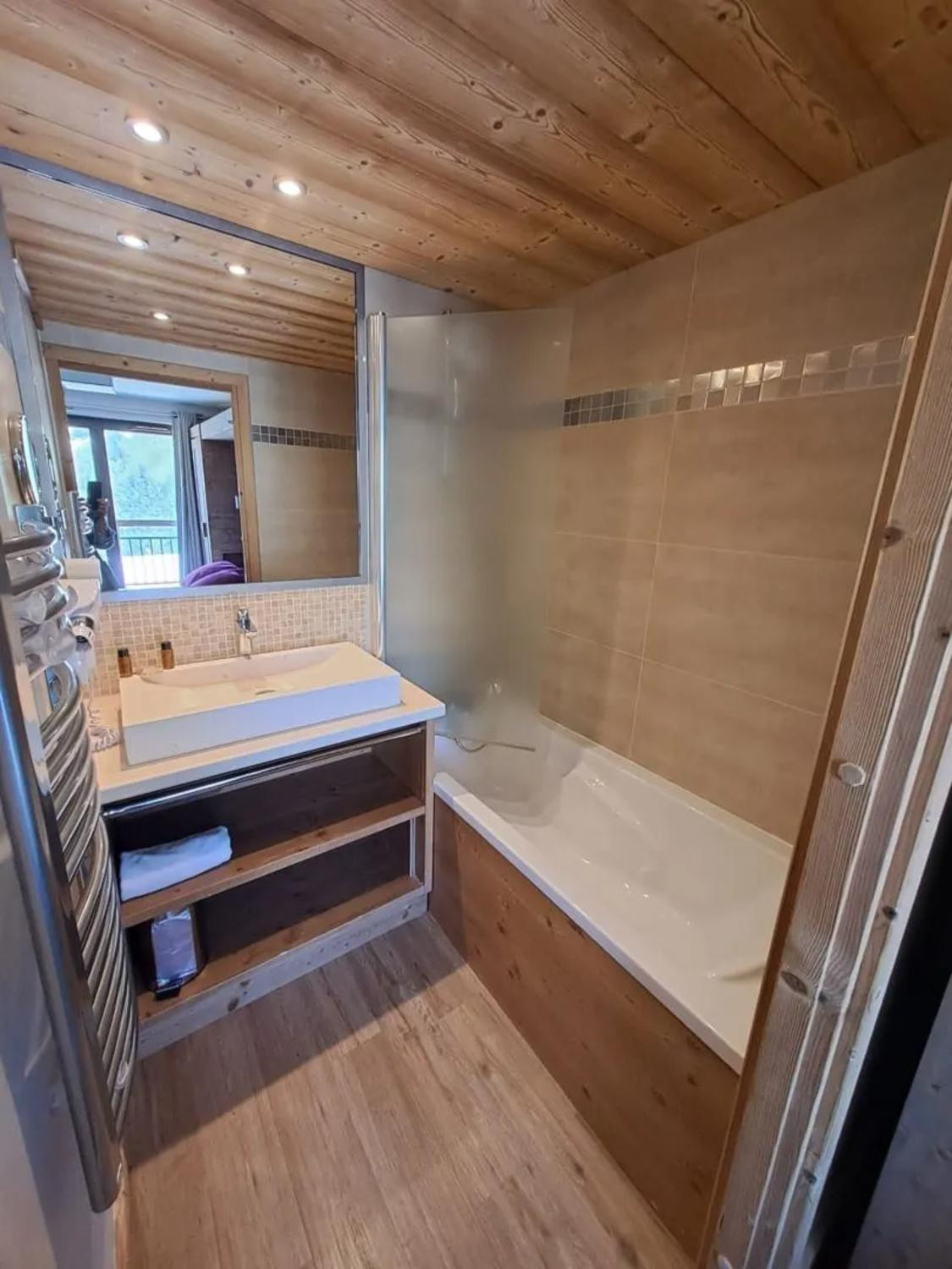 app4-6p-source-arc-7-1063698