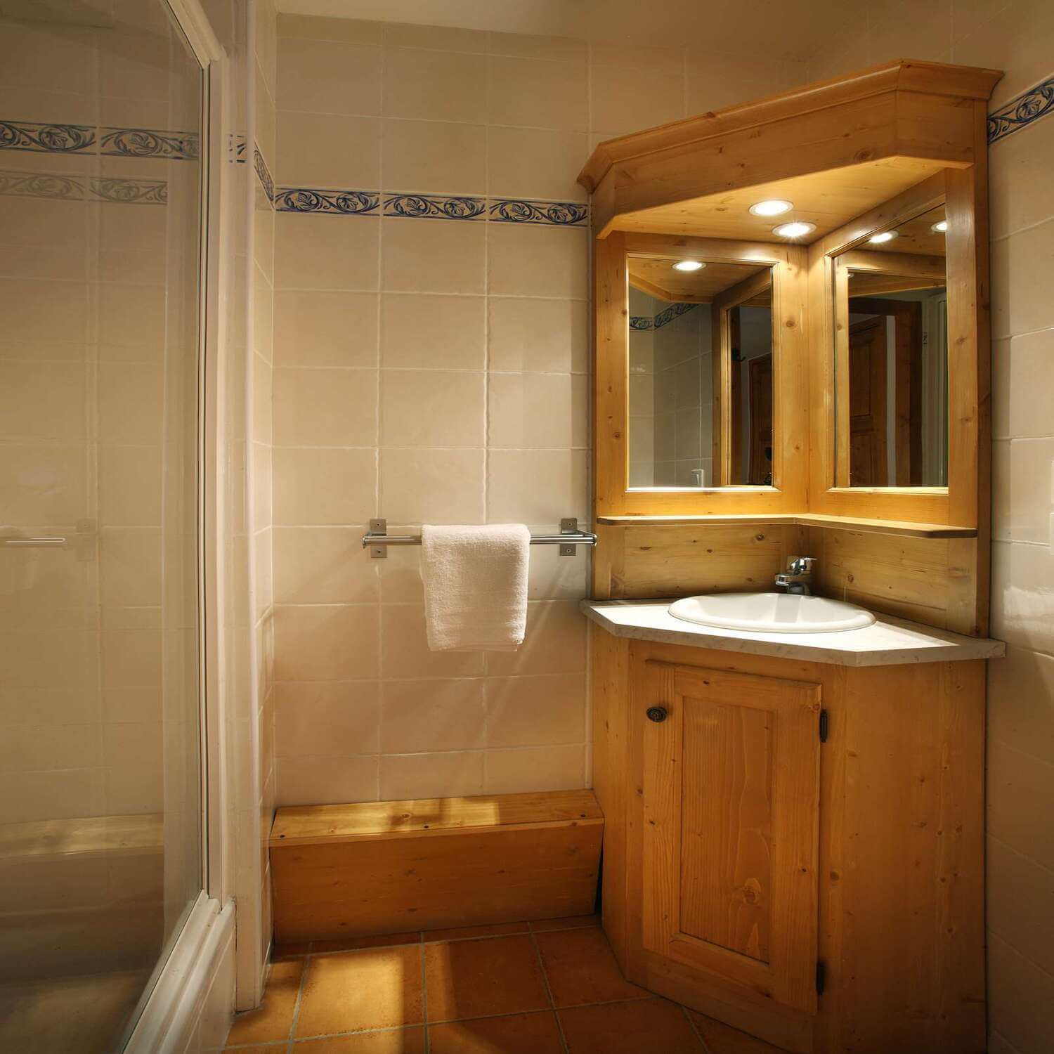 appartement-4p-6-8-salle-de-bain-1460567