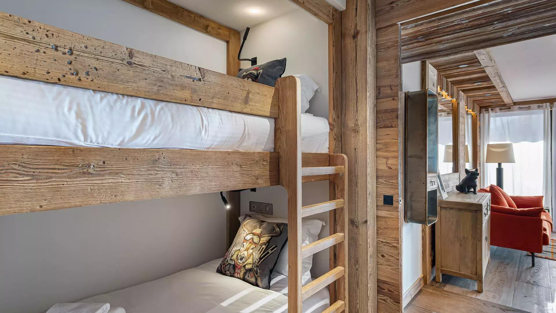 appartement-blanchot-5-location-chalets-covarel-val-disere-alpes-france-lit-superpose-jpg-1450529