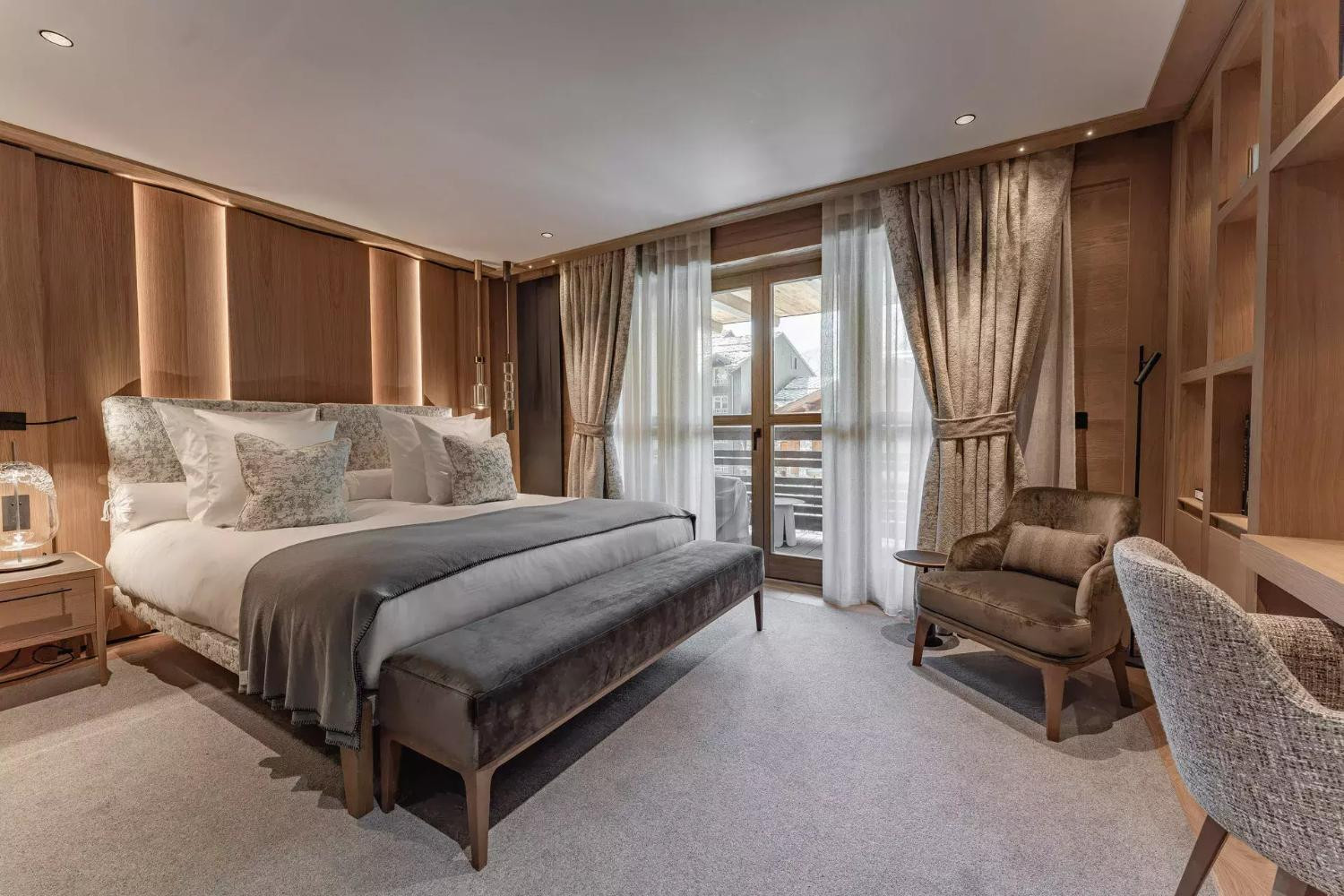 appartement-pistini-chambre-06-1-chalets-val-d-isere-covarel-jpg-1467383