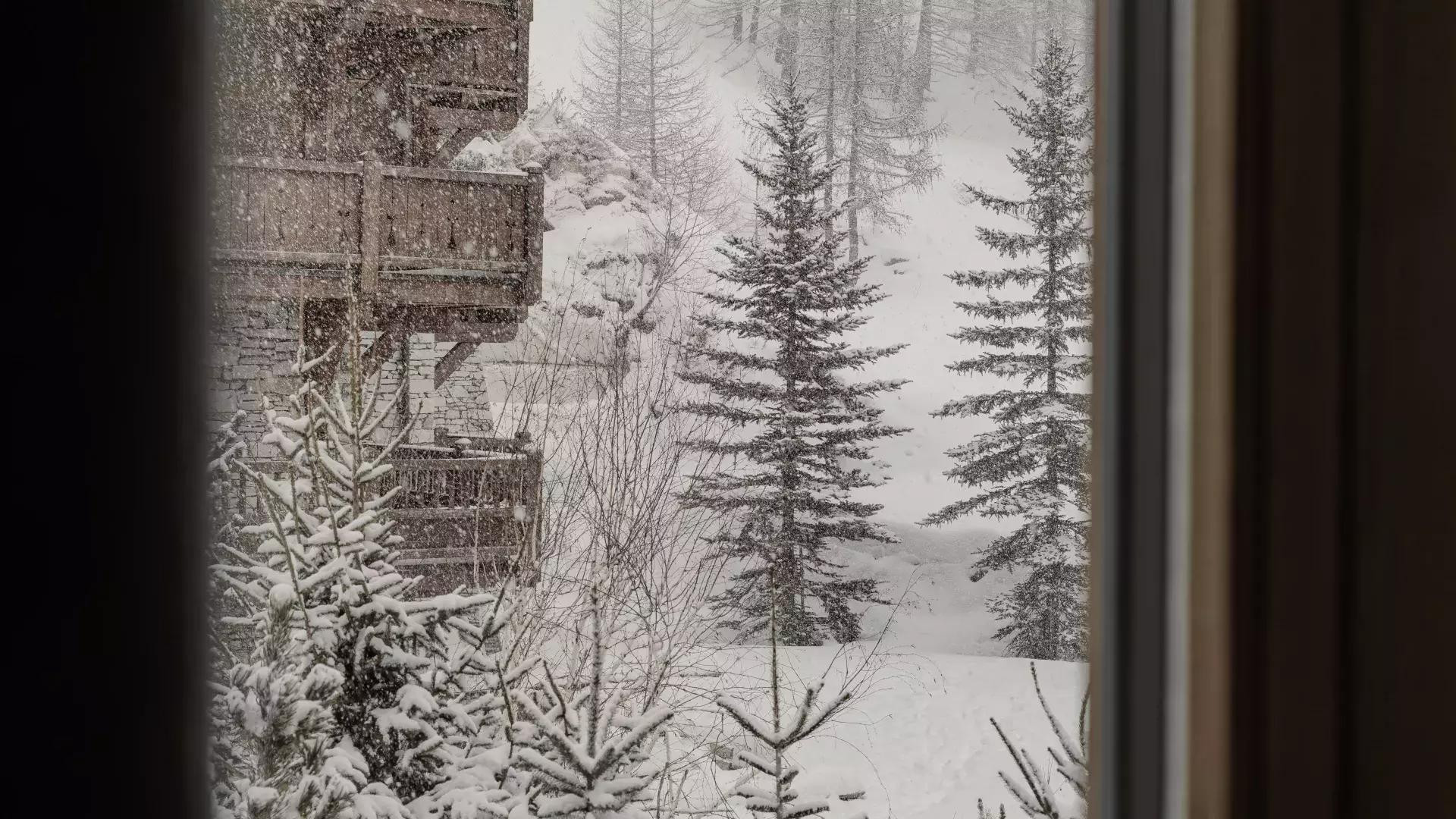 appartment-le-cinq-val-d-isere-exterior-jpg-1453190