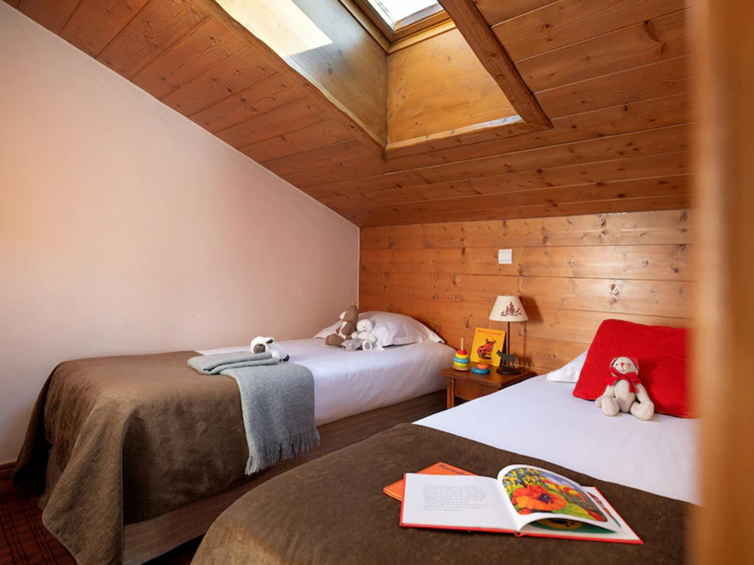 avp002-les-alpages-de-chantel-les-arcs-bedroom-5-1458806