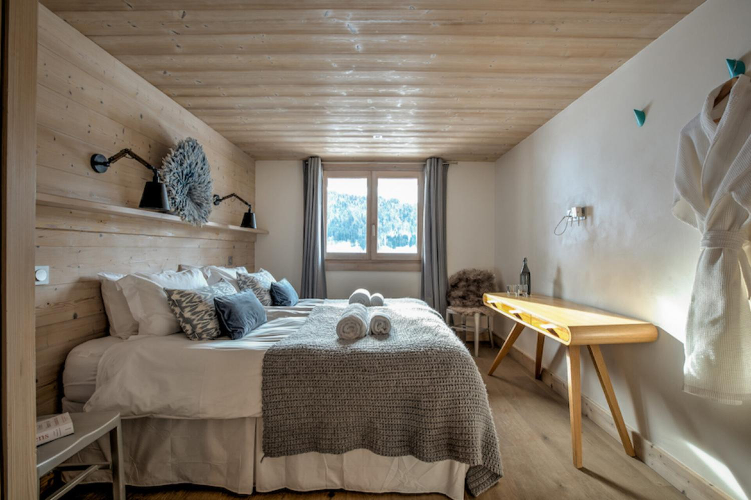 bedroom-2025-01-07-170741-esvl-1449785