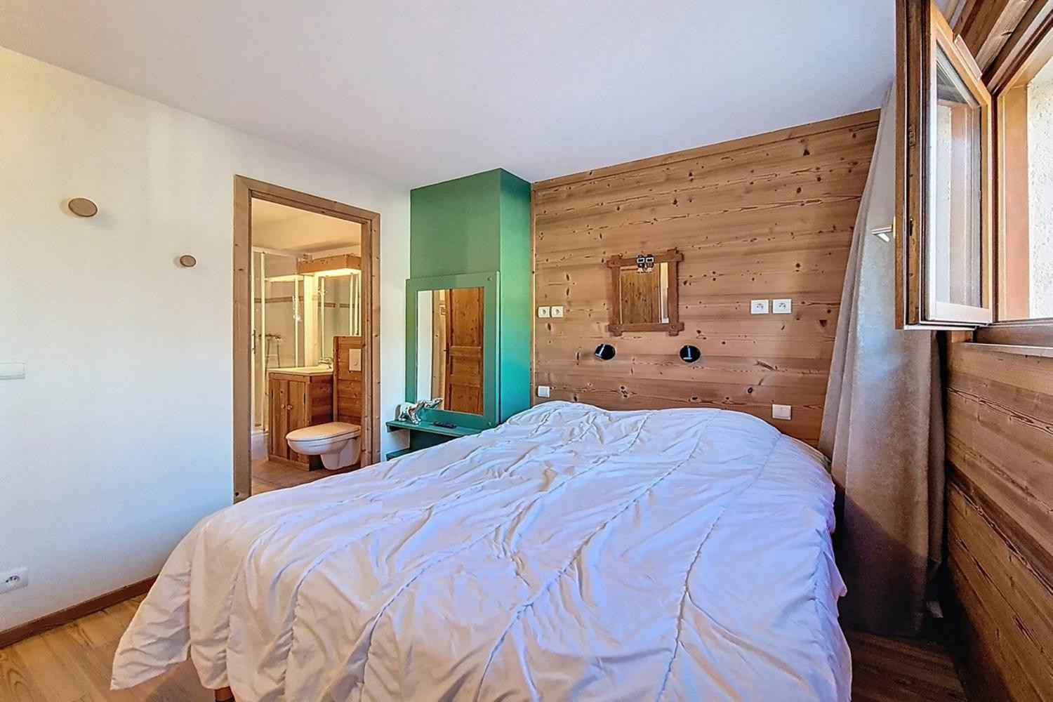 berdroom-5-spacious-5-bedroom-10-person-apartment-near-the-slopes-in-saint-martin-de-belleville-1460635