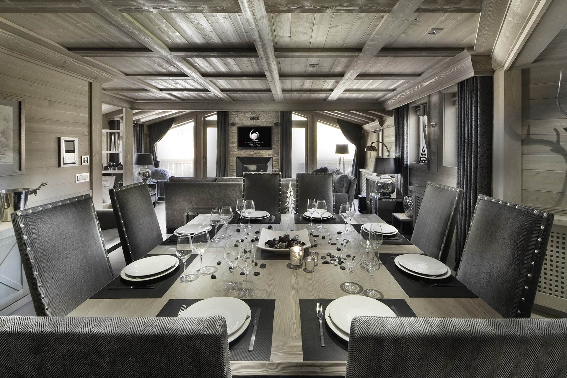 black-pearl-val-d-isere-5-bedroom-chalet-dining-room-1452337
