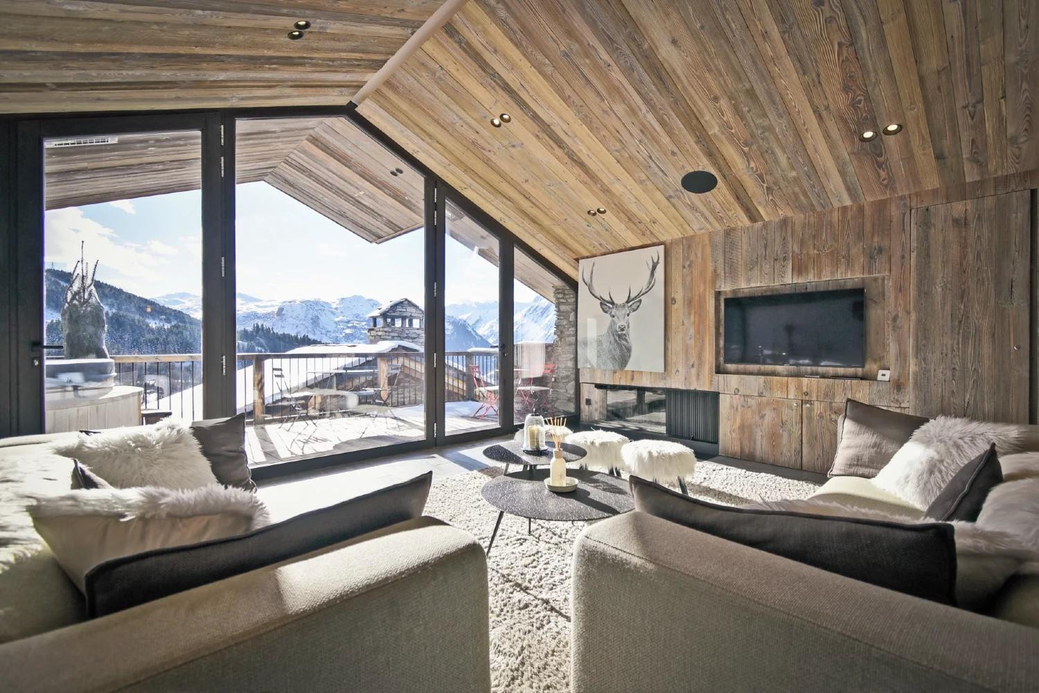 c1b10769-318b-48f5-97ca-2b83c599a087-1451066