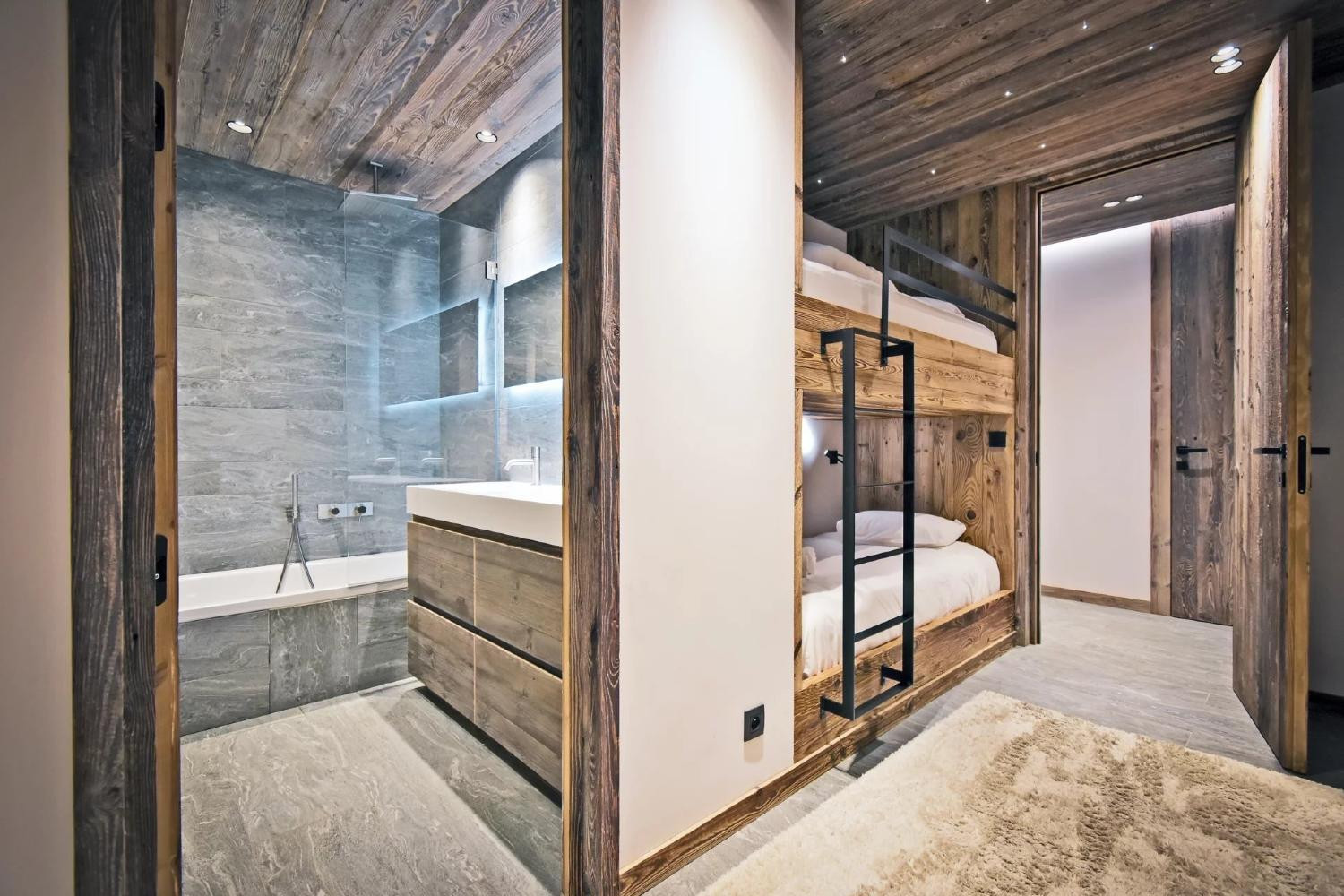 c48e25b1-7fbf-4f84-baa3-df85b94da637-1451067