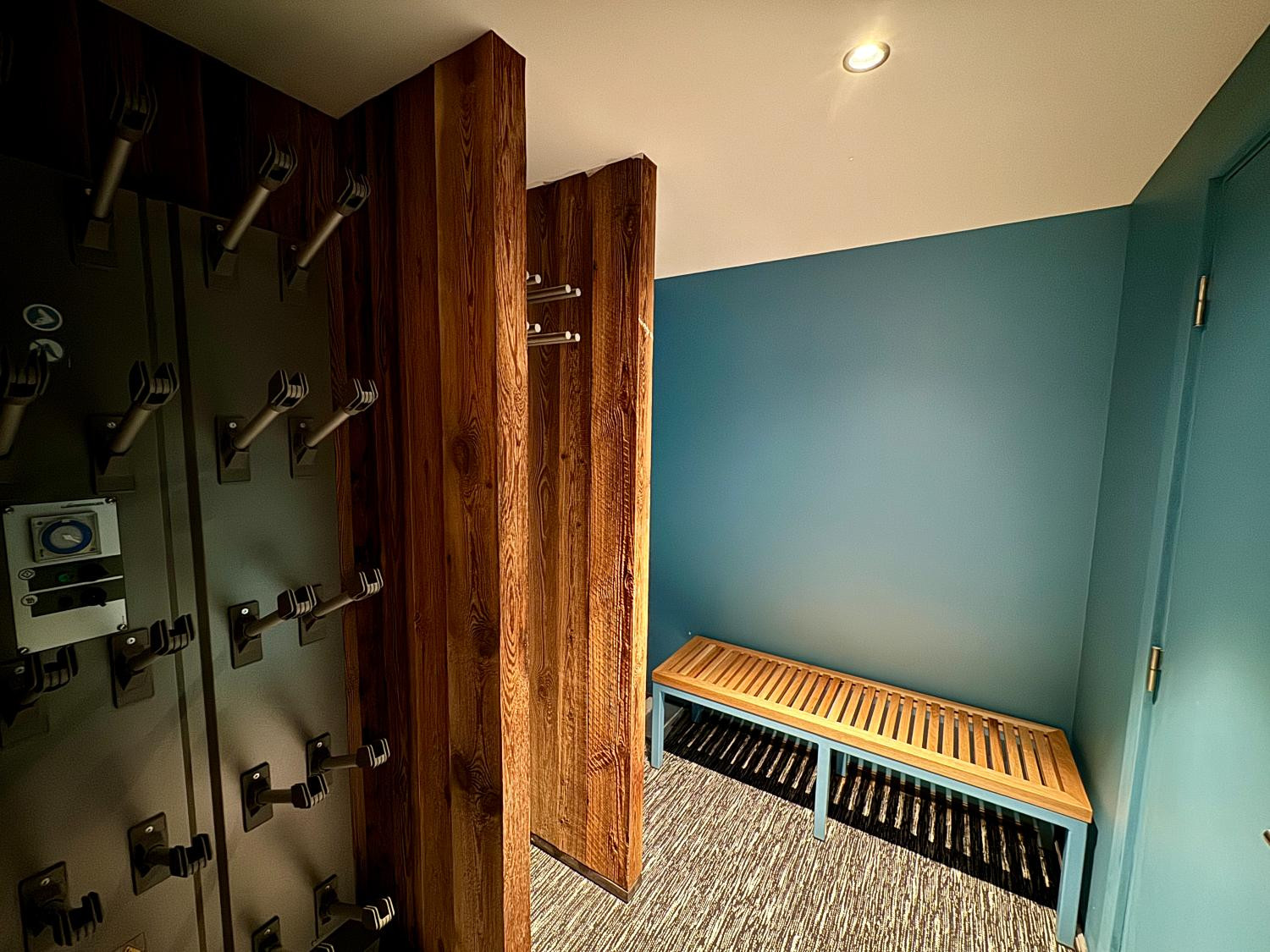 c78158ae-08ba-43e5-a30d-614722e95c9a-1451032