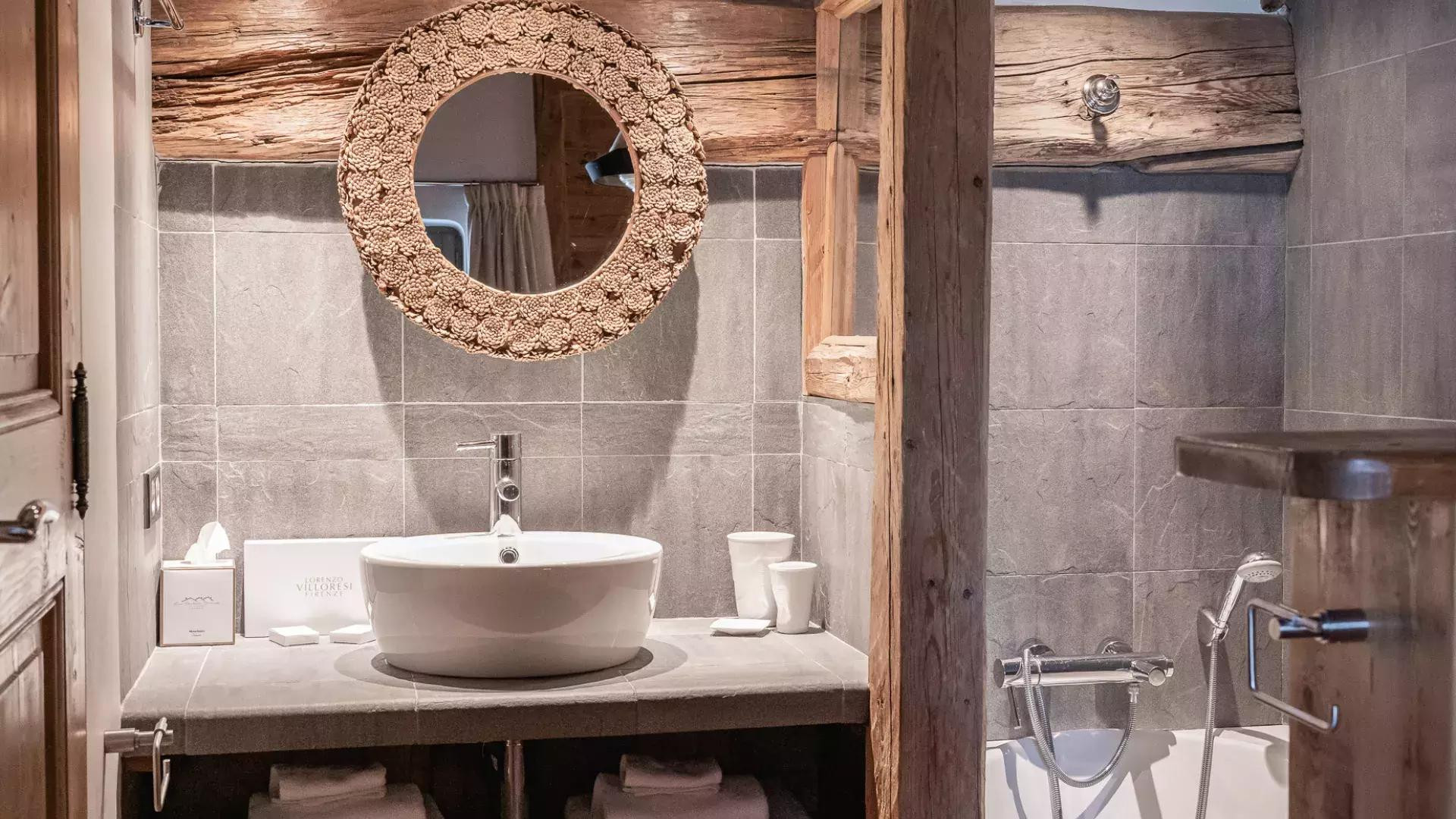 chalet-alice-val-d-ise-re-salle-de-abin-master-jpg-1450624