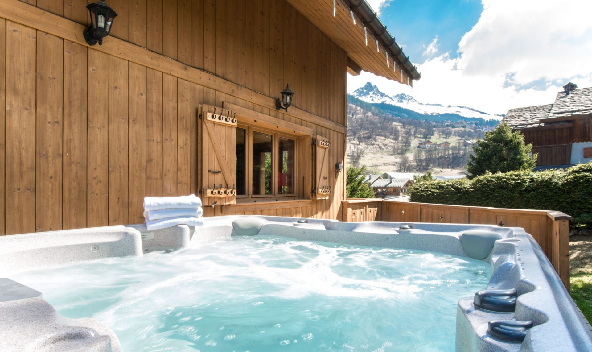 chalet-bruyere-meribel-bedroom-1-326059