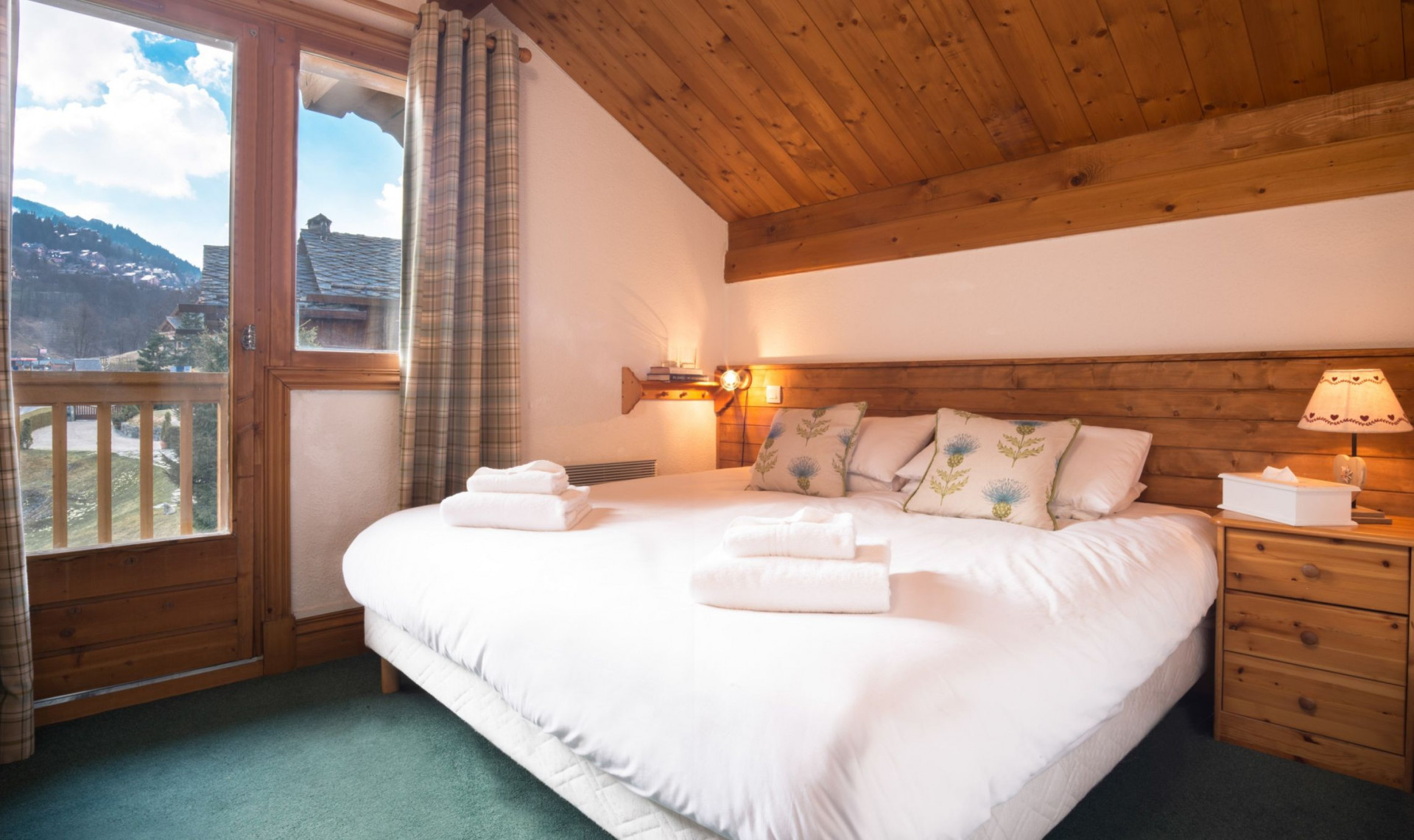 chalet-bruyere-meribel-bedroom-3-326061