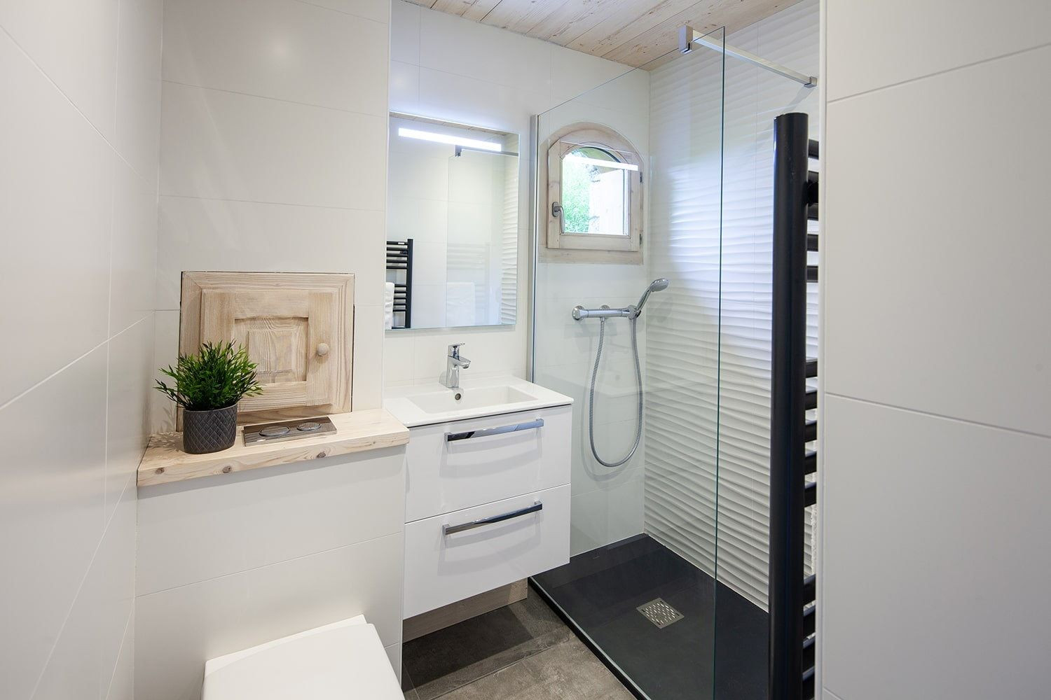 chalet-chardon-meribel-bathroom-3-326262