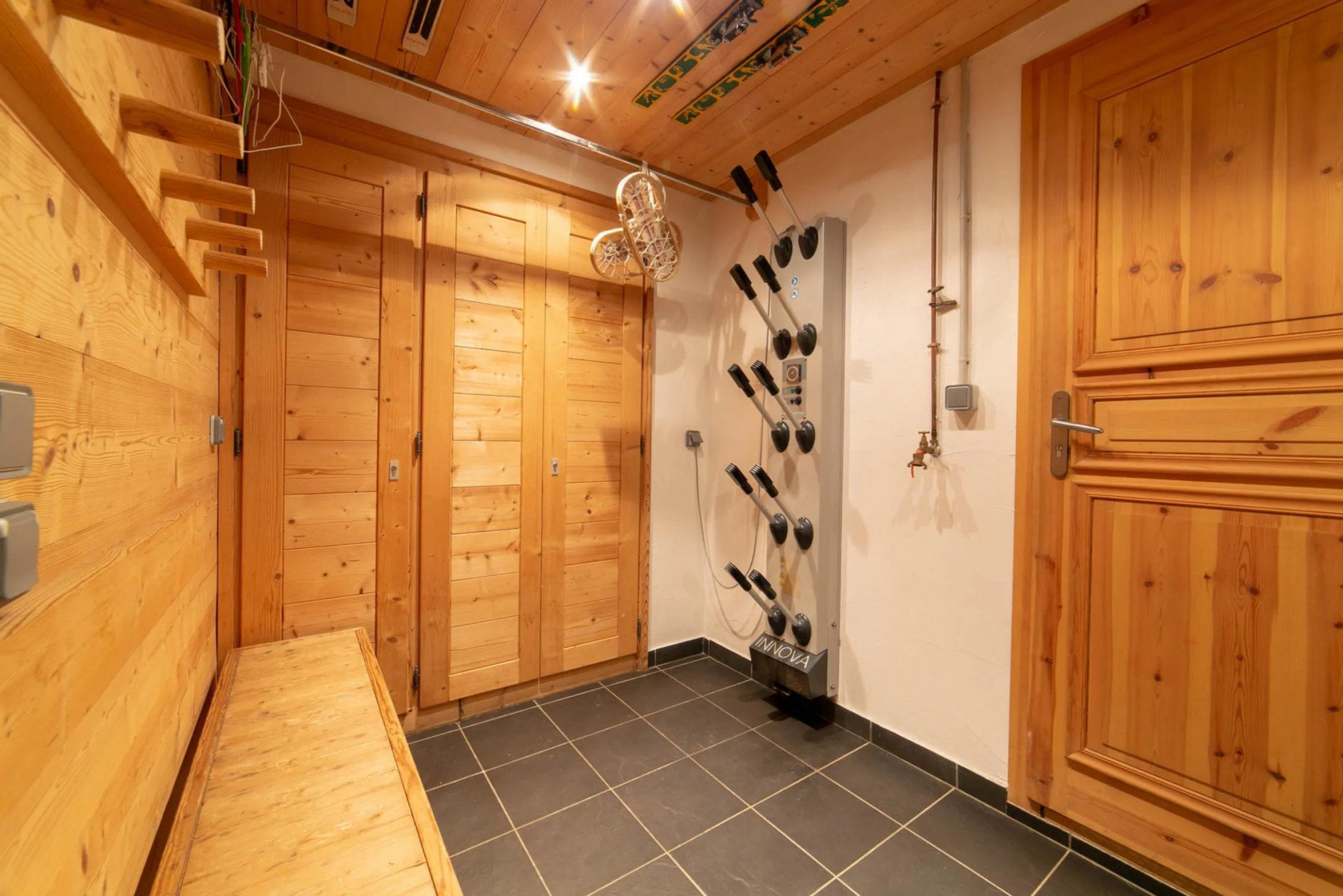 chalet-cisampo-spacious-and-cozy-chalet-fireplace-nordique-bath-close-to-shops-16-1464135