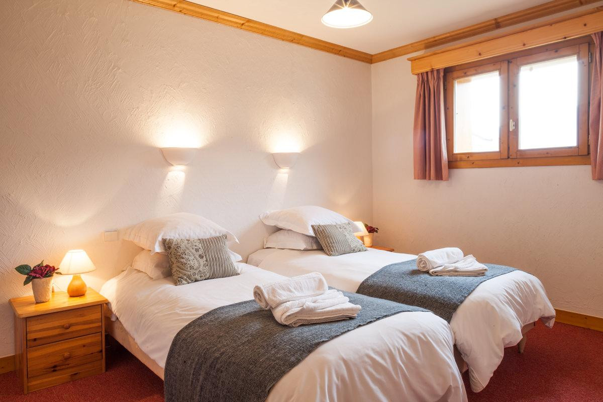 chalet-covie-meribel-hot-bedroom-4-1453156 chalet-covie-meribel-hot-bedroom-4-1453156