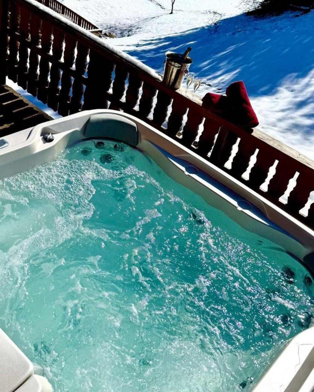chalet-covie-meribel-hot-tub-1453161 chalet-covie-meribel-hot-tub-1453161