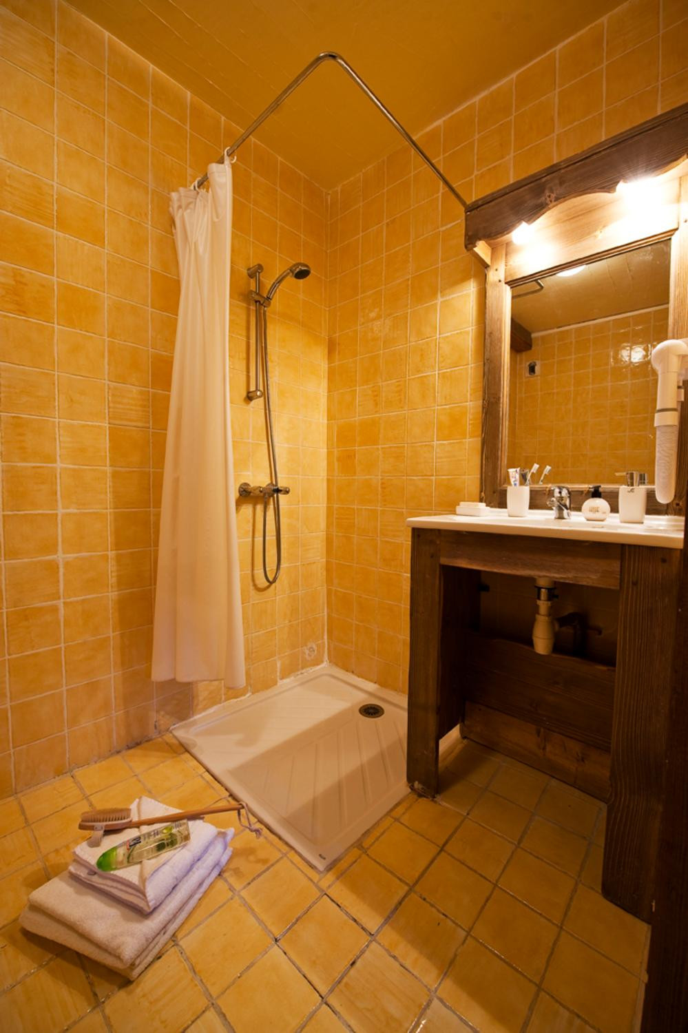 chalet-de-l-ours-bathroom-2-1459917