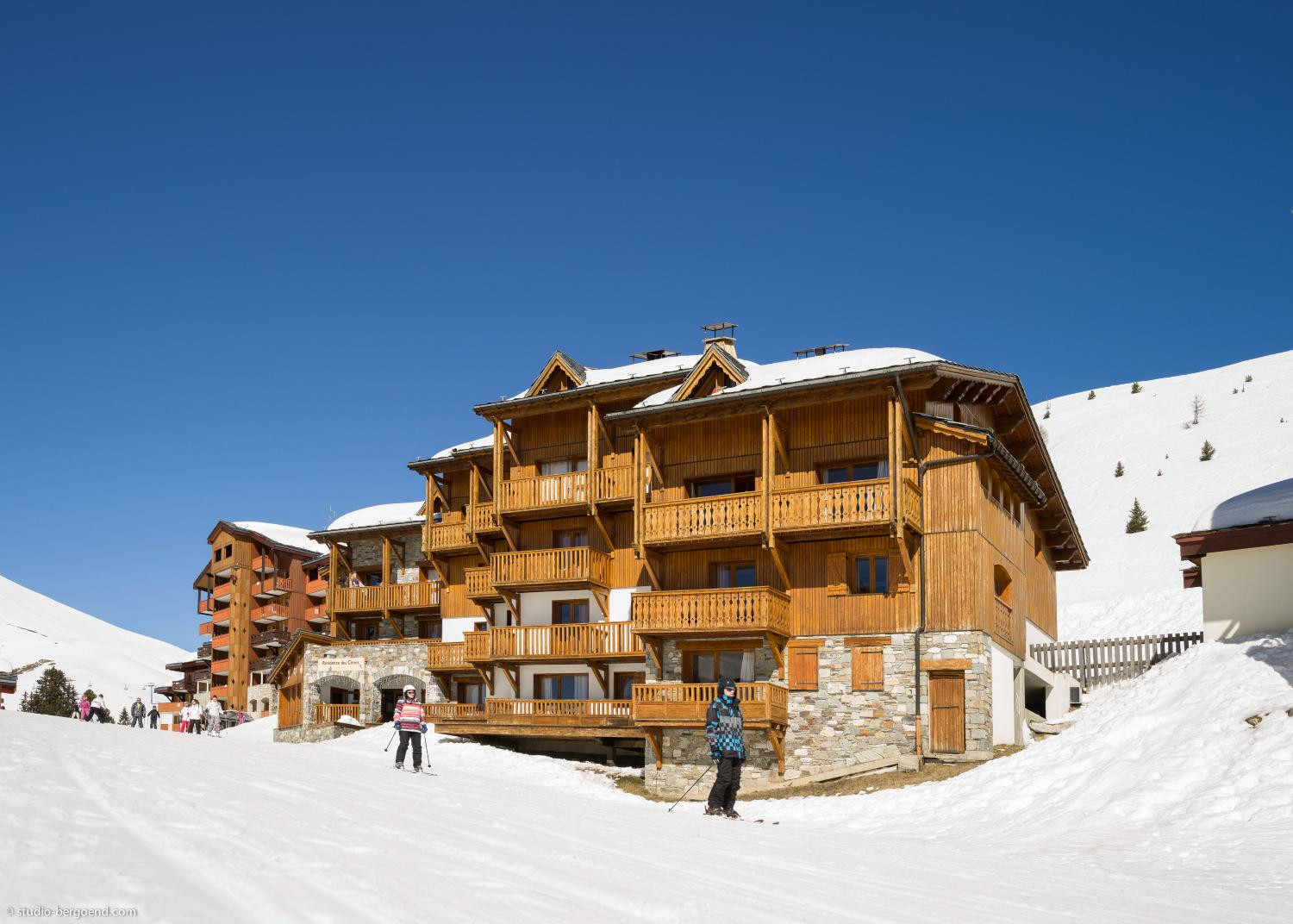 chalet-des-cimes-la-plagne-exterior-1-313440