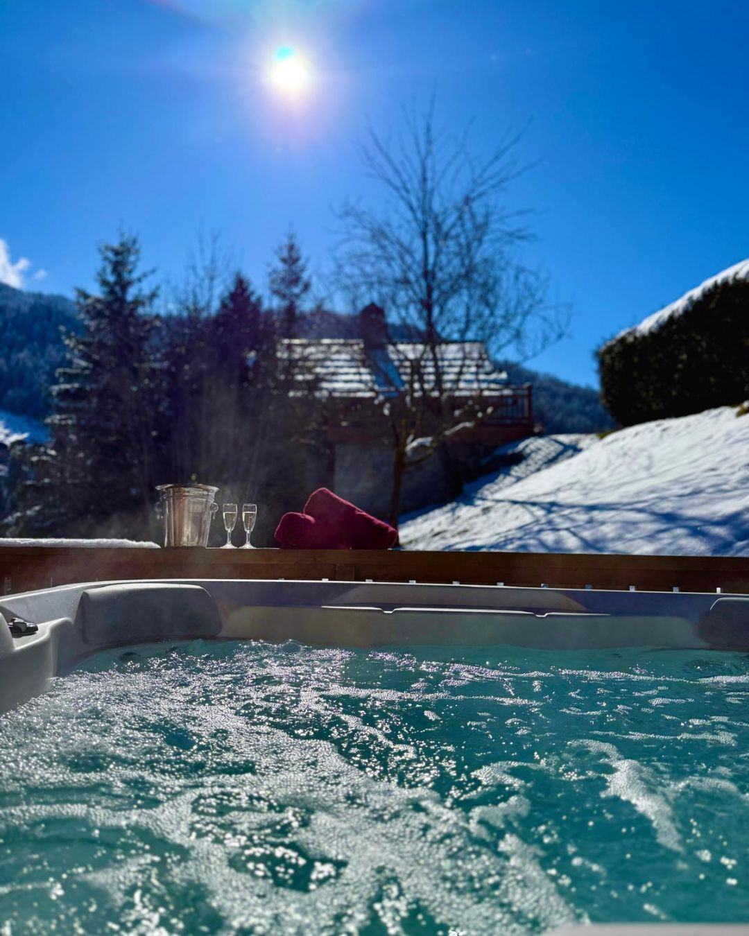 chalet-foehn-meribel-hot-tub-2-1453108