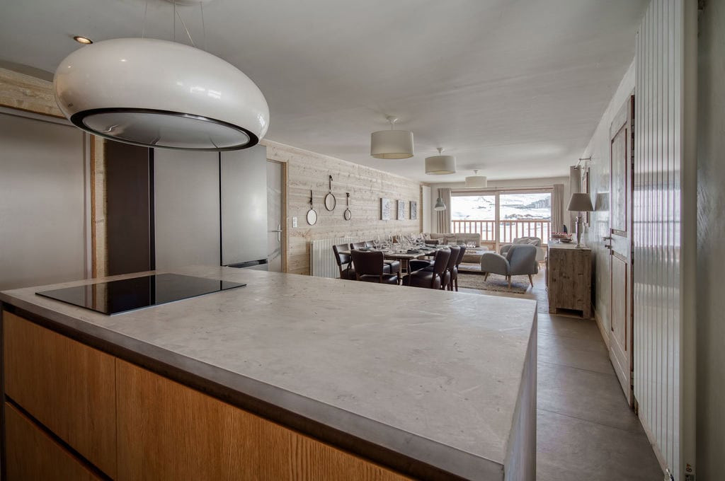 chalet-fraidieu-tignes-kitchen-area-1458785
