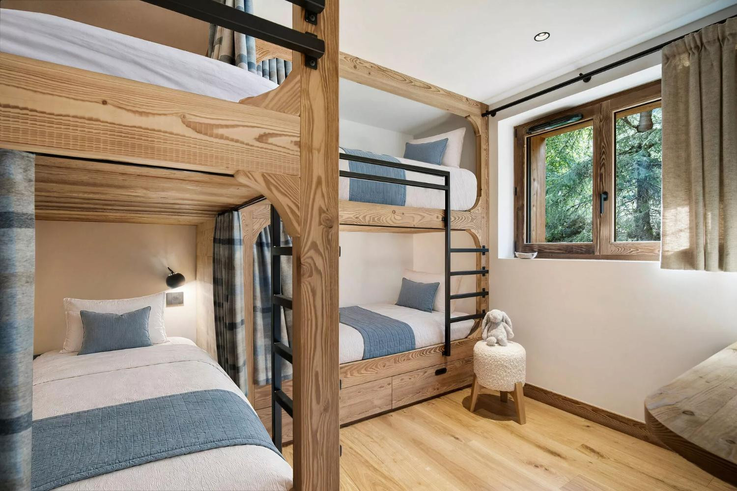 chalet-gebroulaz-rental-in-meribel-14-1466138