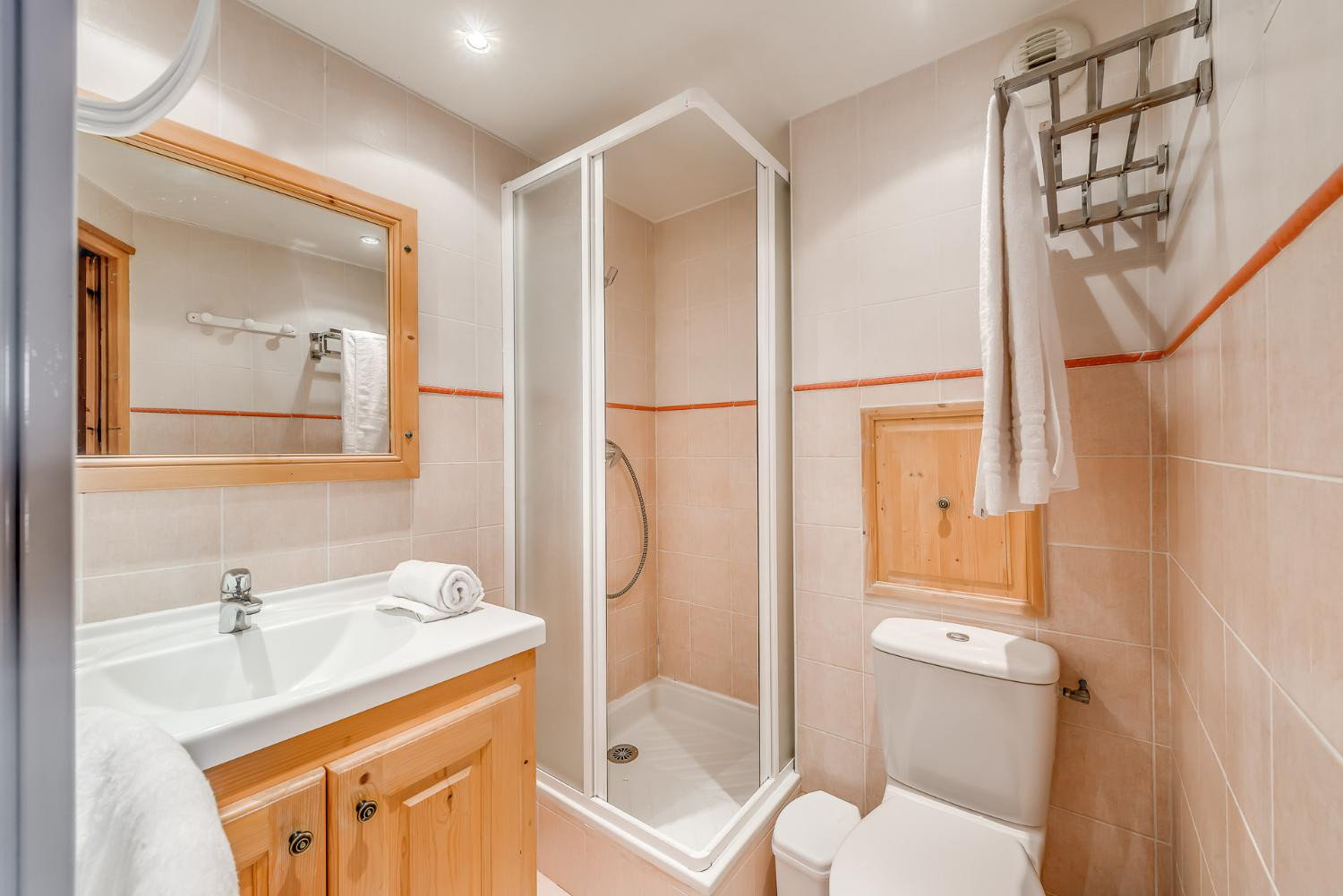 chalet-gypaete-1-7-rooms-14-people-tignes-le-lac-1-1464171
