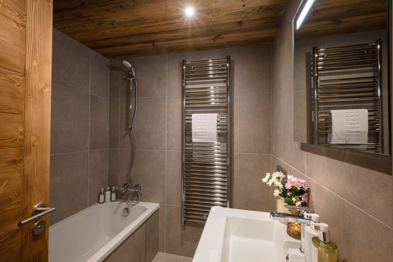 chalet-joy-22-1468568