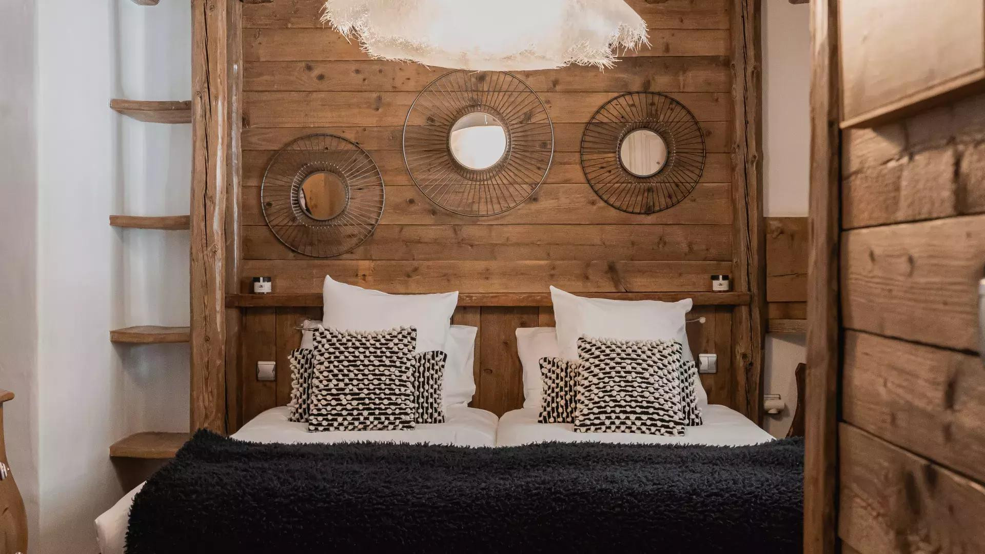 chalet-mathilda-chalets-covarel-val-d-ise-re-alpes-france-chambre4-jpg-1450666