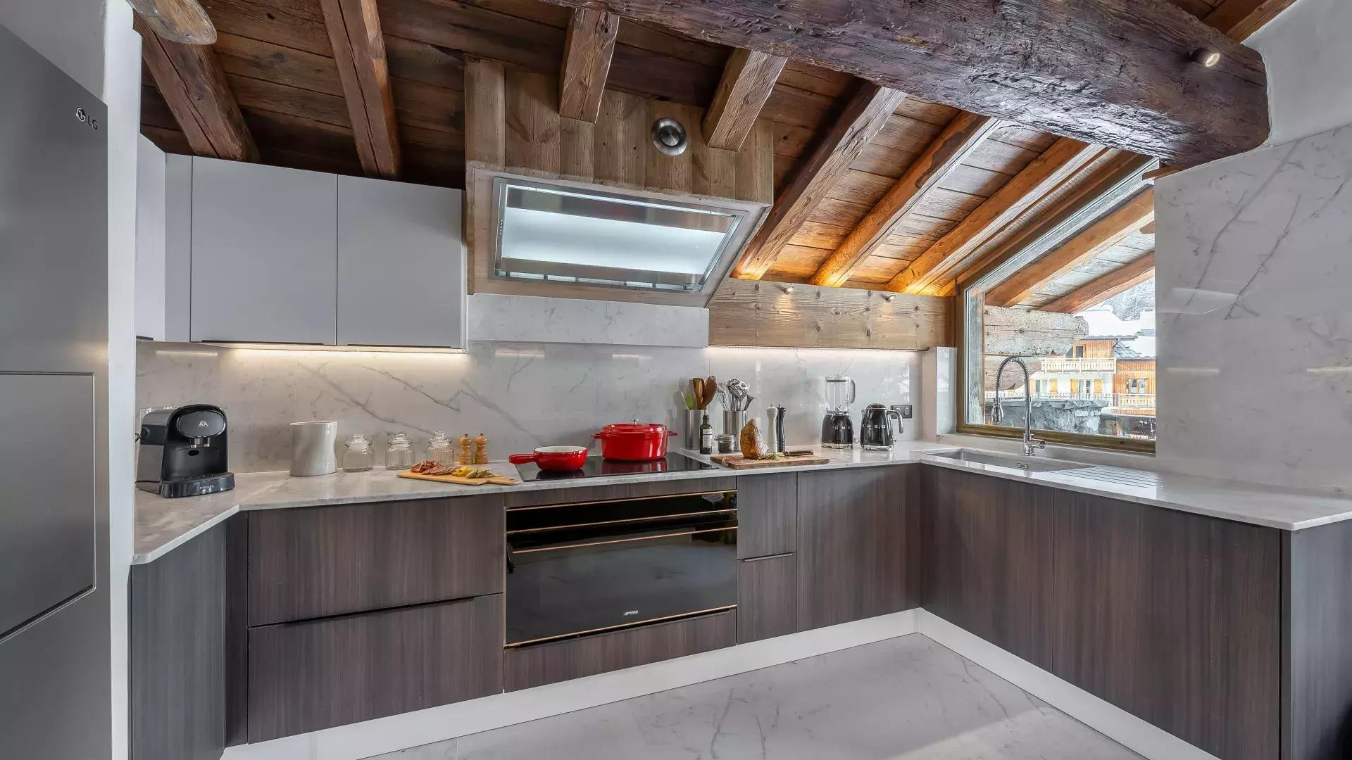 chalet-mathilda-location-chalets-covarel-val-d-ise-re-alpes-france-cuisine-jpg-1450676