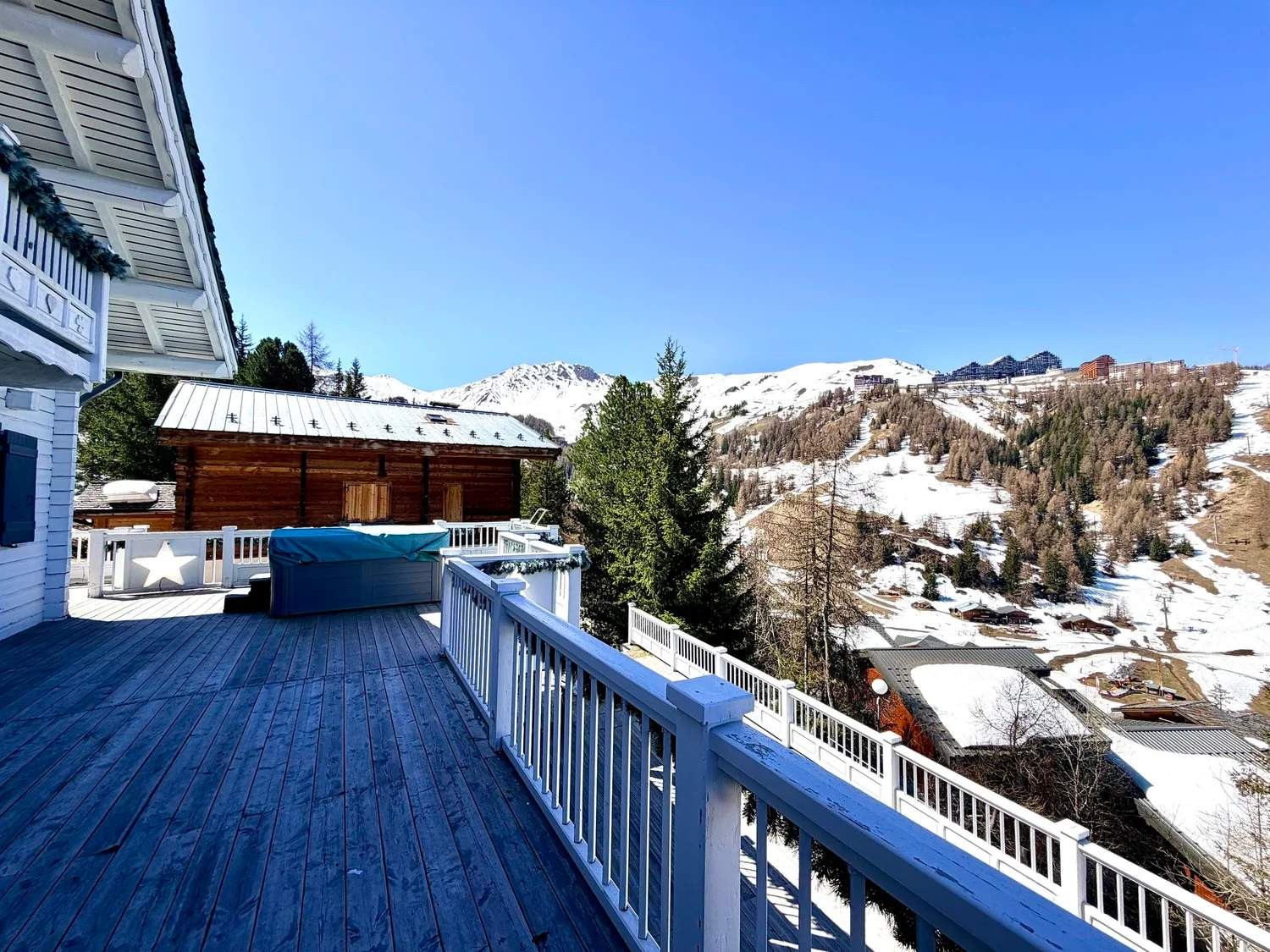 chalet-plume-2-02-1467886 chalet-plume-2-02-1467886