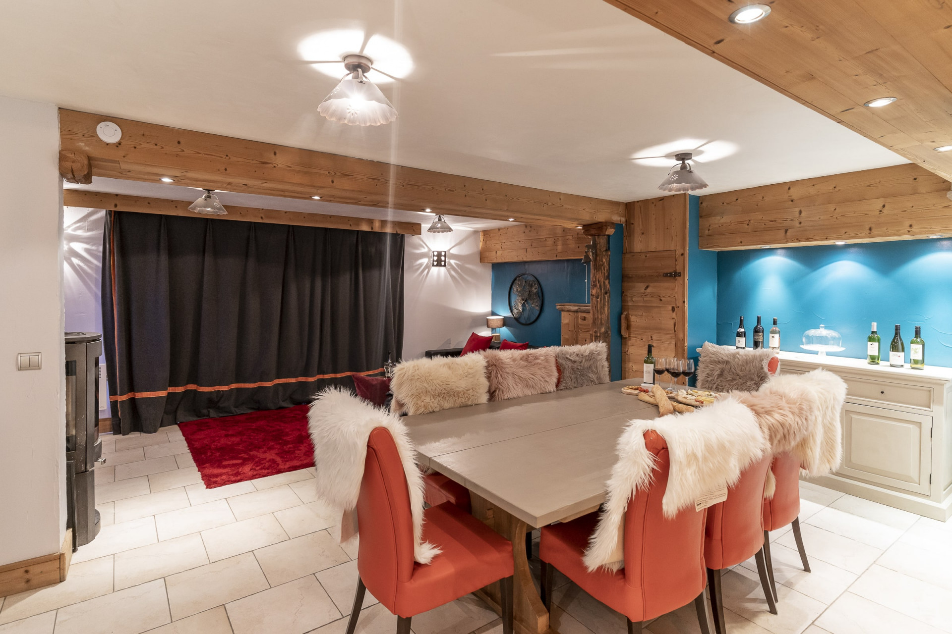 chalet-refuge-meribel-dining-min-313496