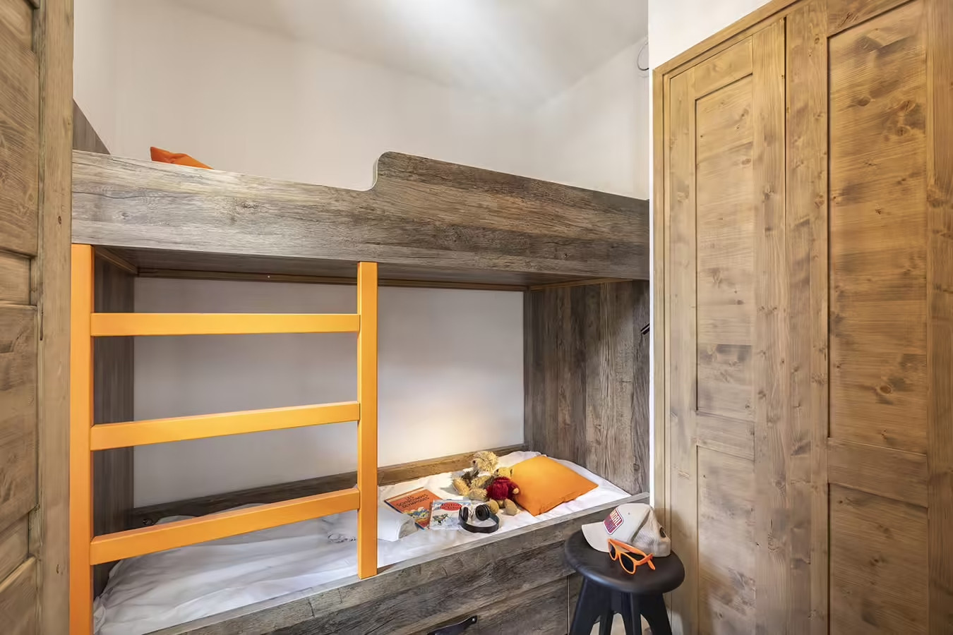 clarines-deux-alpes-s10v-bunkroom-461285