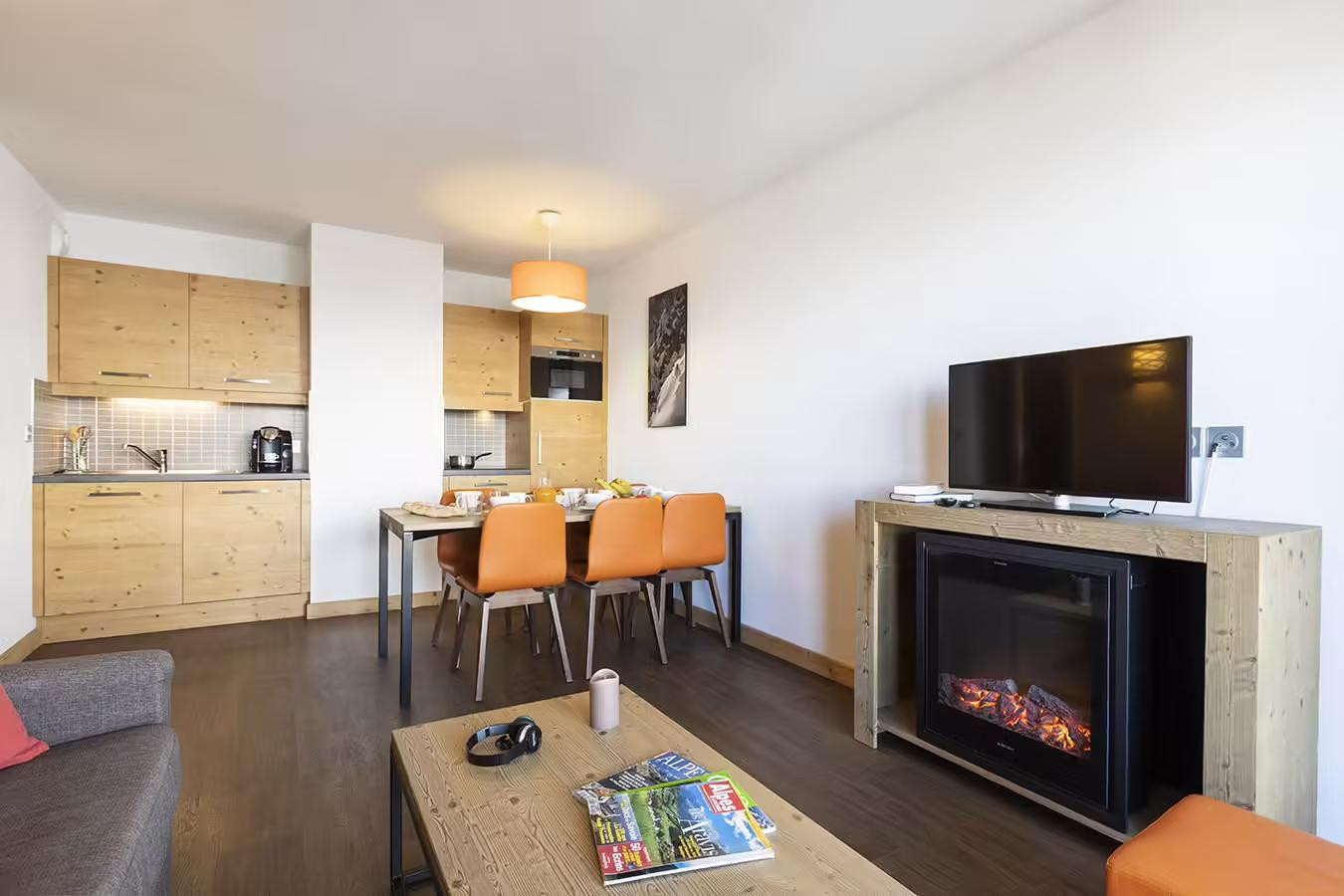 coeur-des-loges-menuires-s63l-kitchen-461446