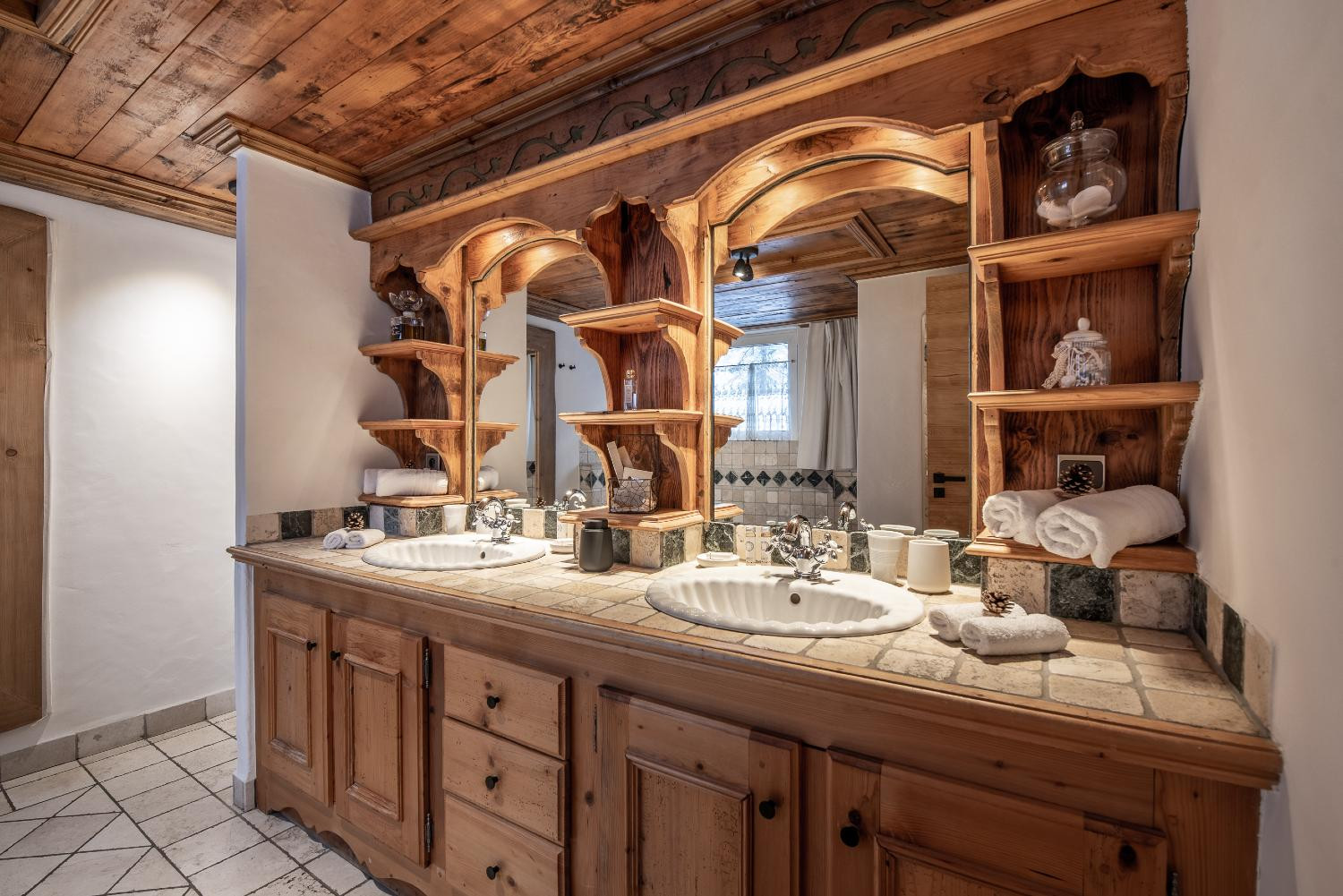 d67812d1-c64a-401b-8d2b-65fc6c3754dd-1451242 d67812d1-c64a-401b-8d2b-65fc6c3754dd-1451242