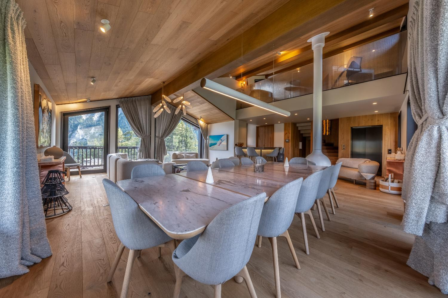 da44c789-0a5f-4809-a25a-3a8471e57f30-1451356