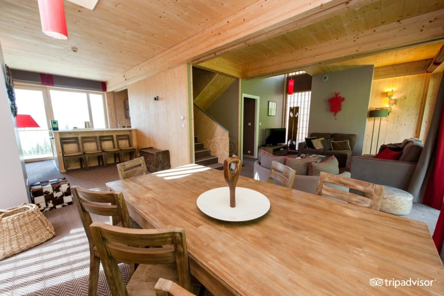 dcwffdngovuyewatrrfl-1449951