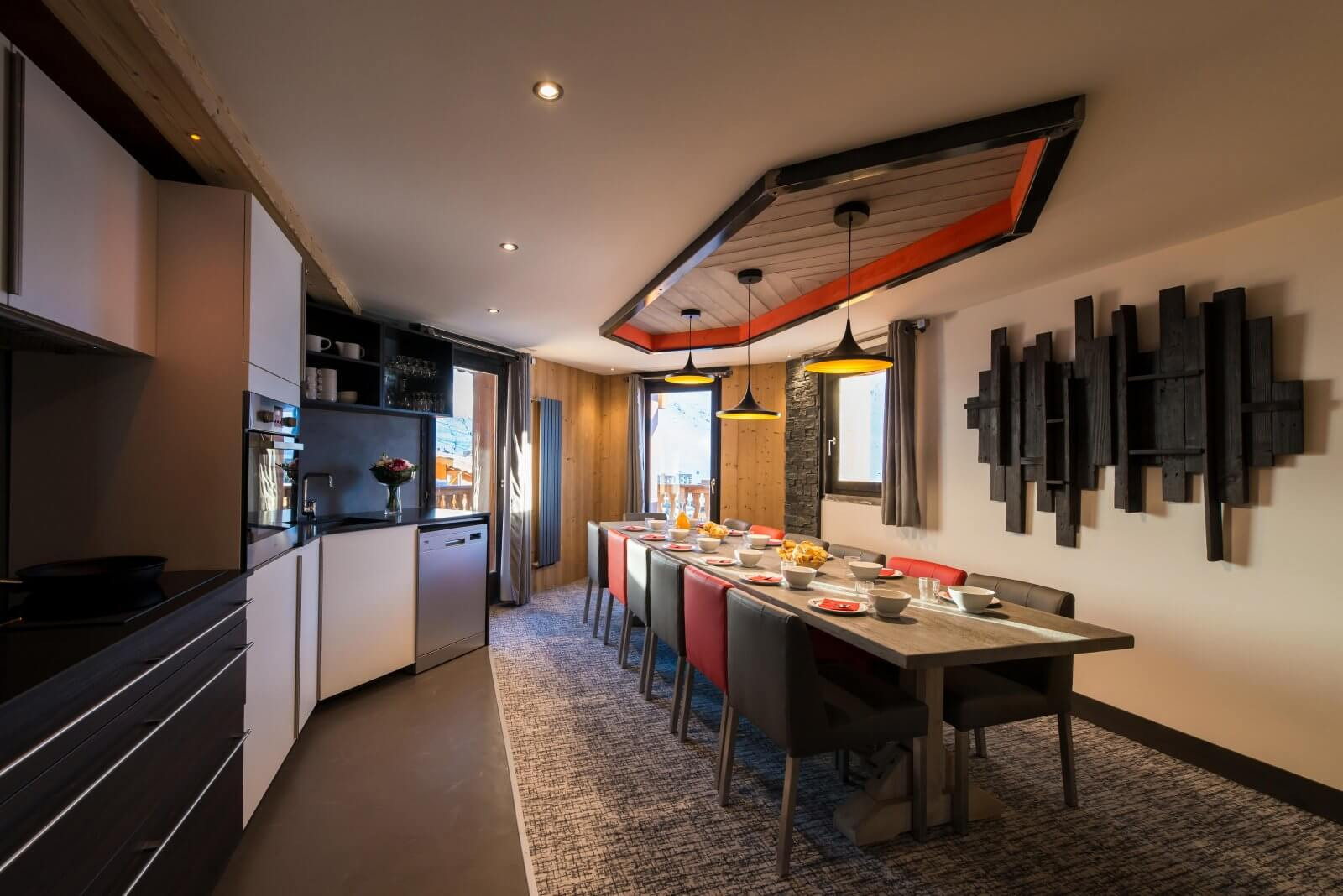 dining-apt-12-14paxd-chalet-alt-vt-264028