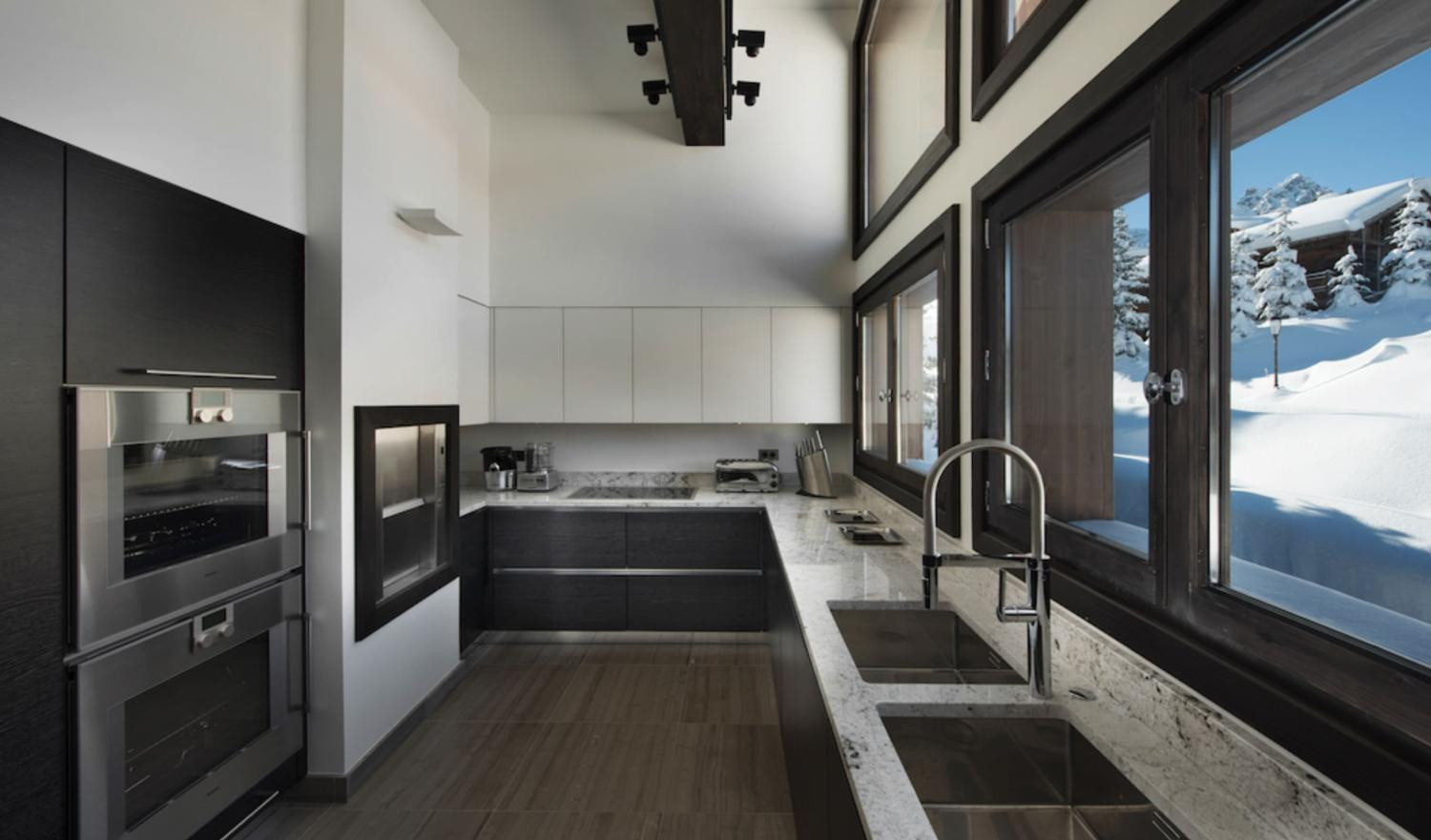 e1442d8a-9844-4a3b-aa3b-771f18d649e9-1451538