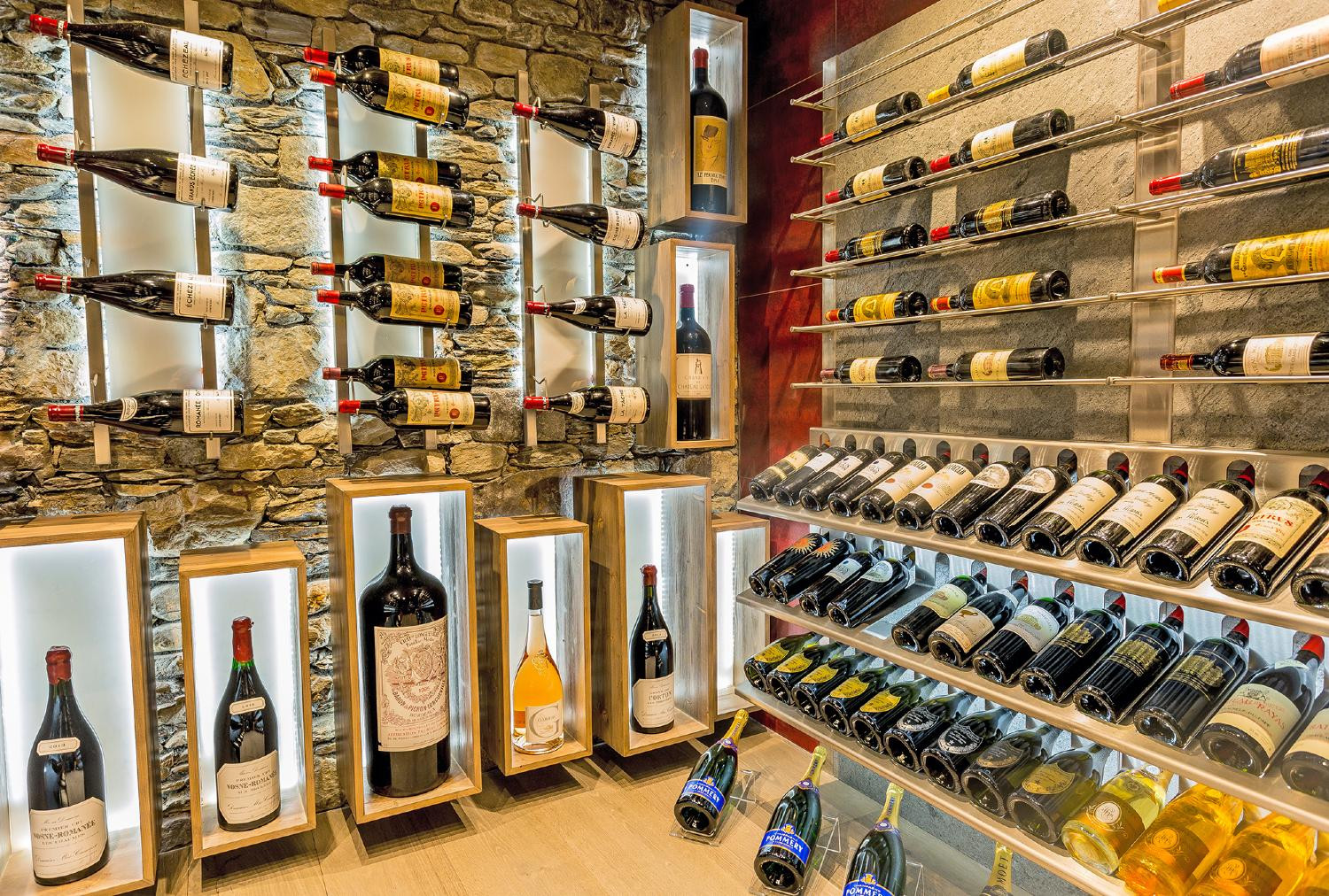 e15673f3-aefd-4260-adb8-61a3e1f78783-1451885