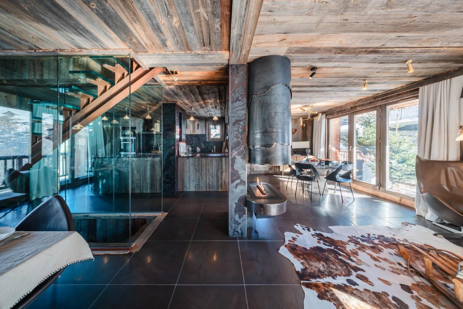 e2c8324f-eb1b-43e7-a204-7a8dce7331dd-1267101