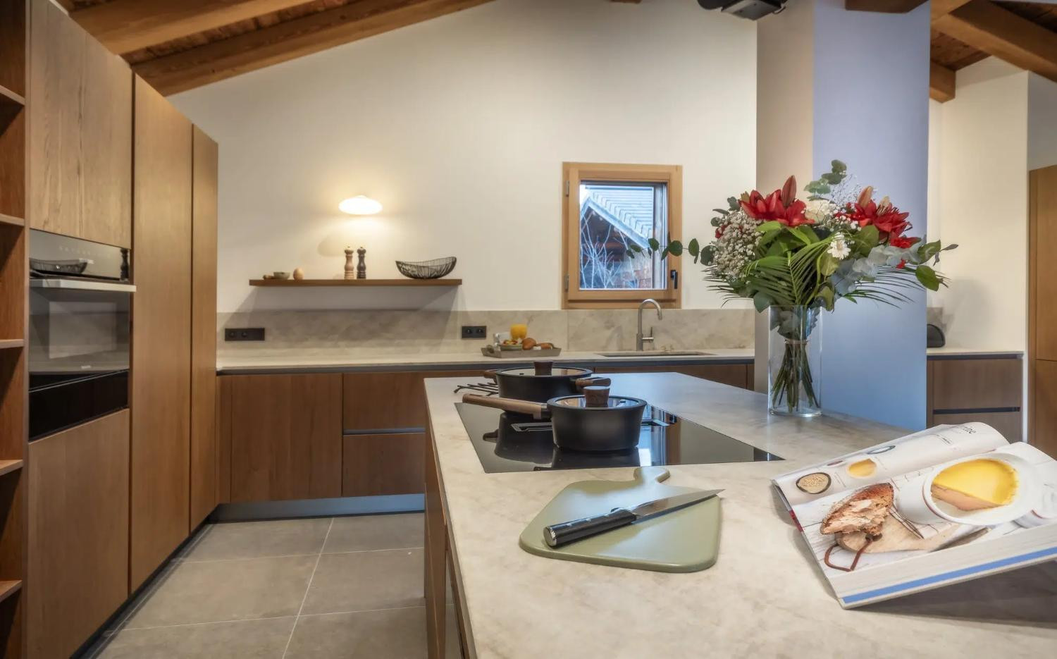 elevation-alps-snow-star-lodge-kitchen-1462381