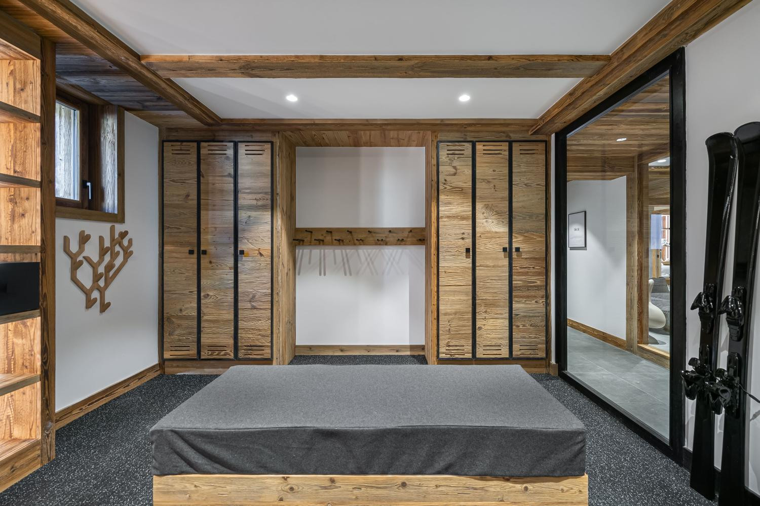 f6c6b80e-9b20-408c-b2e1-ae53529869e5-1451506 f6c6b80e-9b20-408c-b2e1-ae53529869e5-1451506