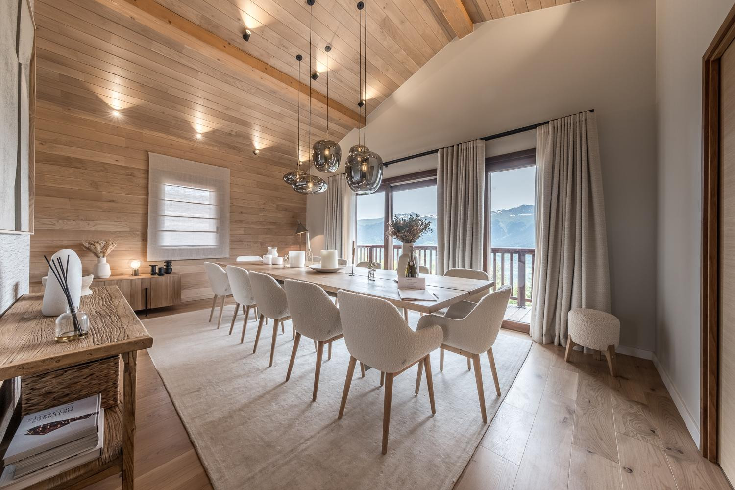 f88de10c-b6d4-4f7d-b0c2-a76b6a2eed4e-1451351