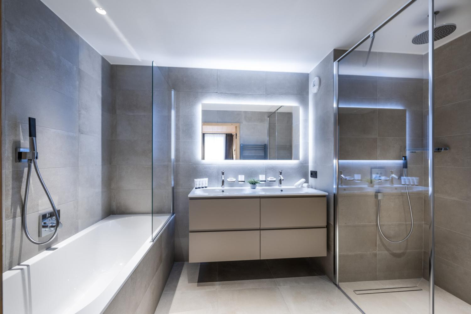 falcon-meribel-philippe-gal-a11-029-753094